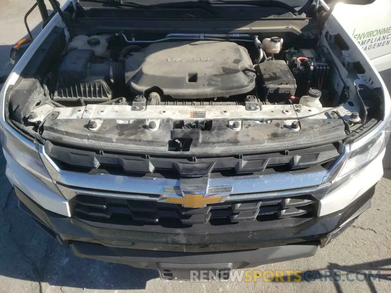 11 Photograph of a damaged car 1GCHTBEN8N1239517 CHEVROLET COLORADO 2022