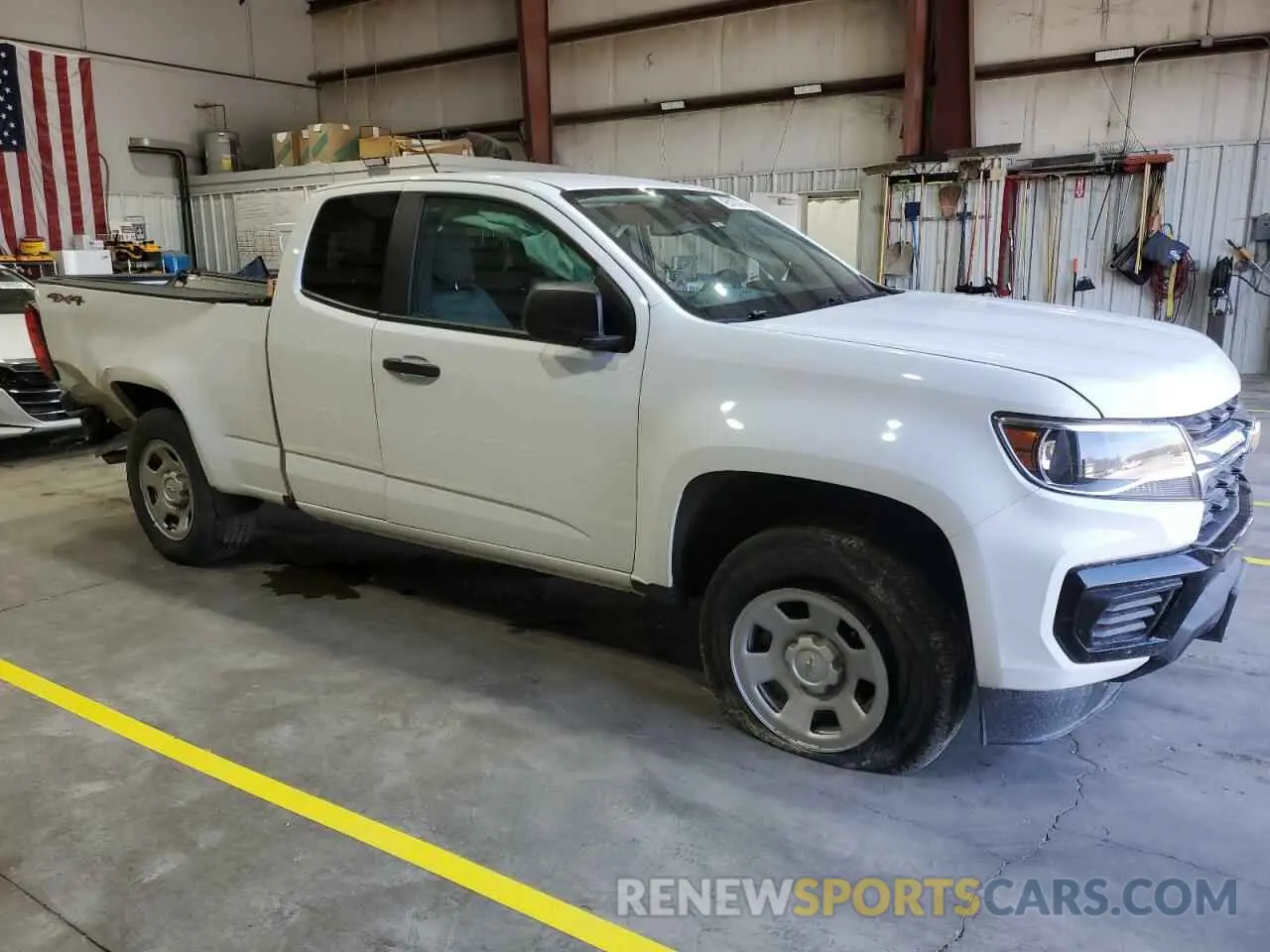 4 Photograph of a damaged car 1GCHTBEN8N1239517 CHEVROLET COLORADO 2022