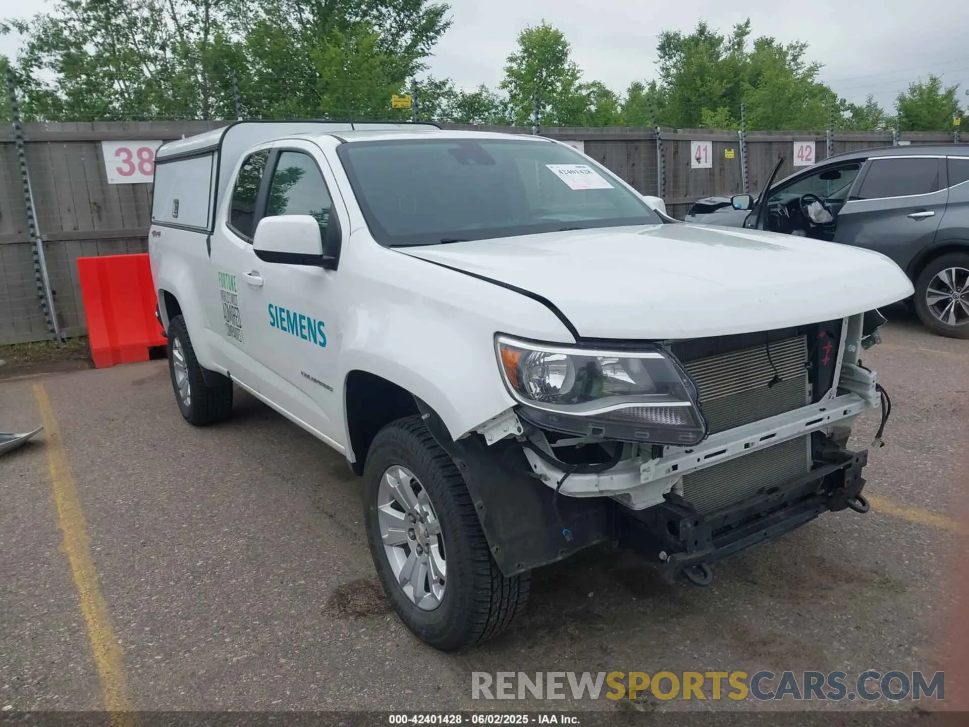 1 Photograph of a damaged car 1GCHTCEA1N1302766 CHEVROLET COLORADO 2022