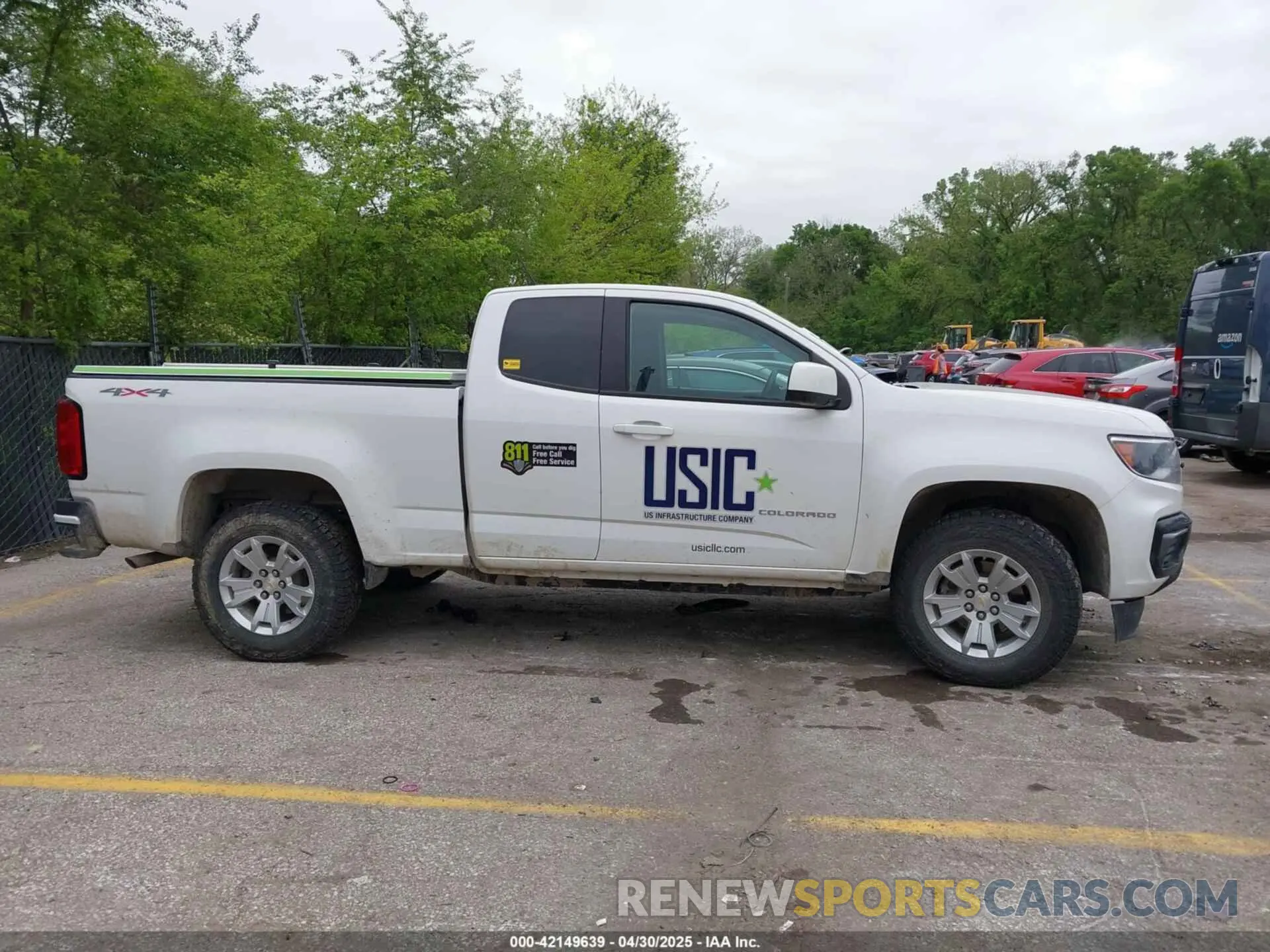 13 Photograph of a damaged car 1GCHTCEA4N1116087 CHEVROLET COLORADO 2022