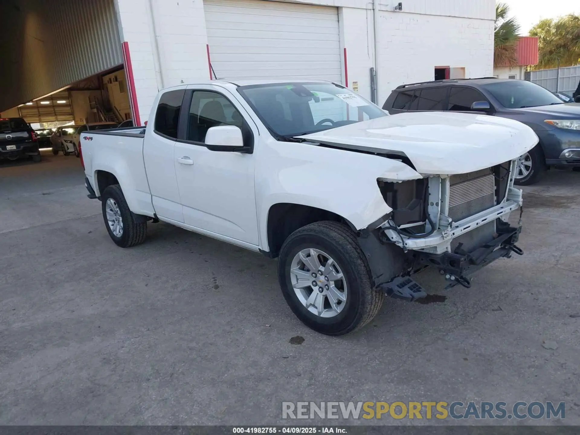 1 Photograph of a damaged car 1GCHTCEA4N1302342 CHEVROLET COLORADO 2022