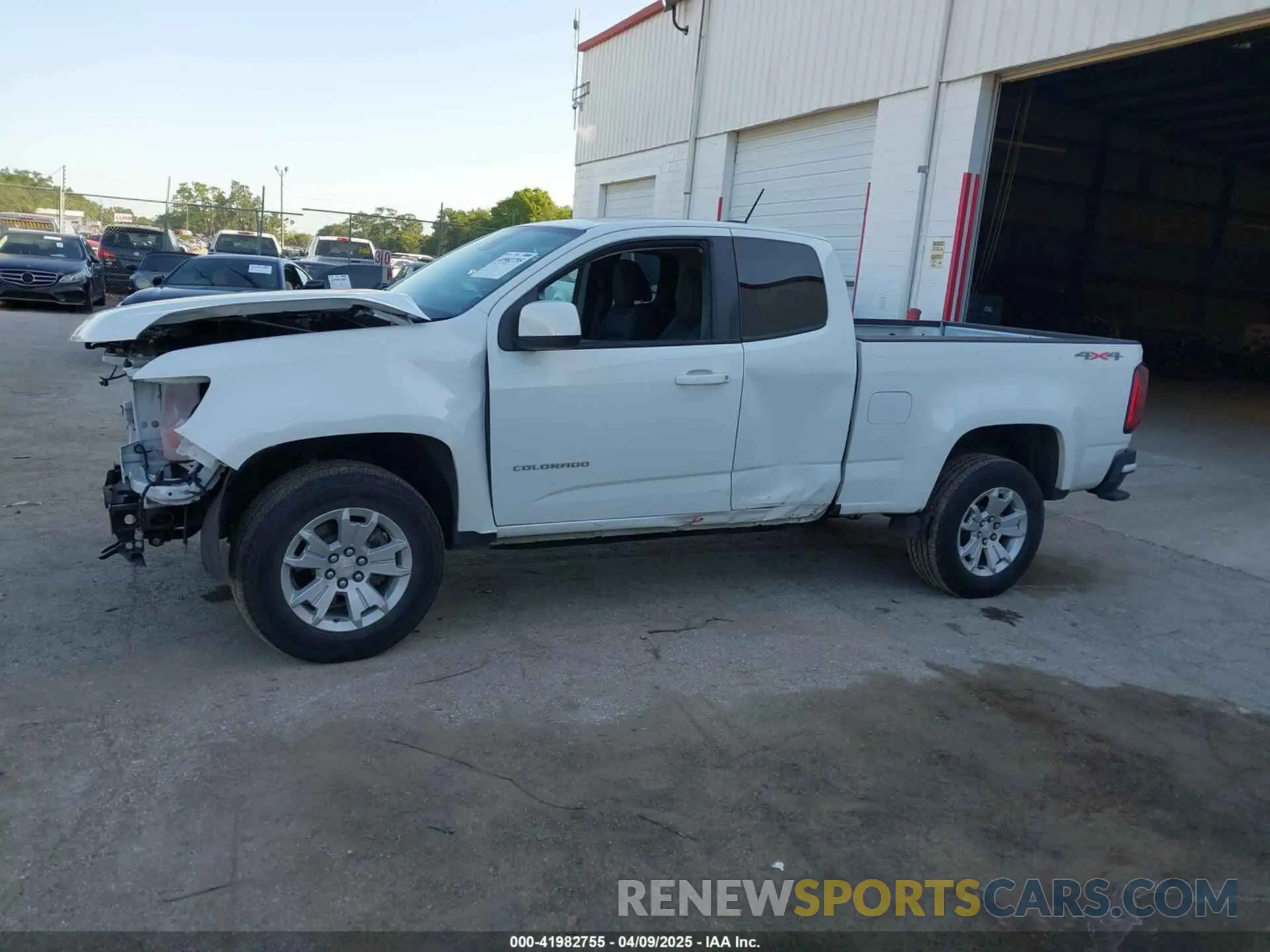 14 Photograph of a damaged car 1GCHTCEA4N1302342 CHEVROLET COLORADO 2022