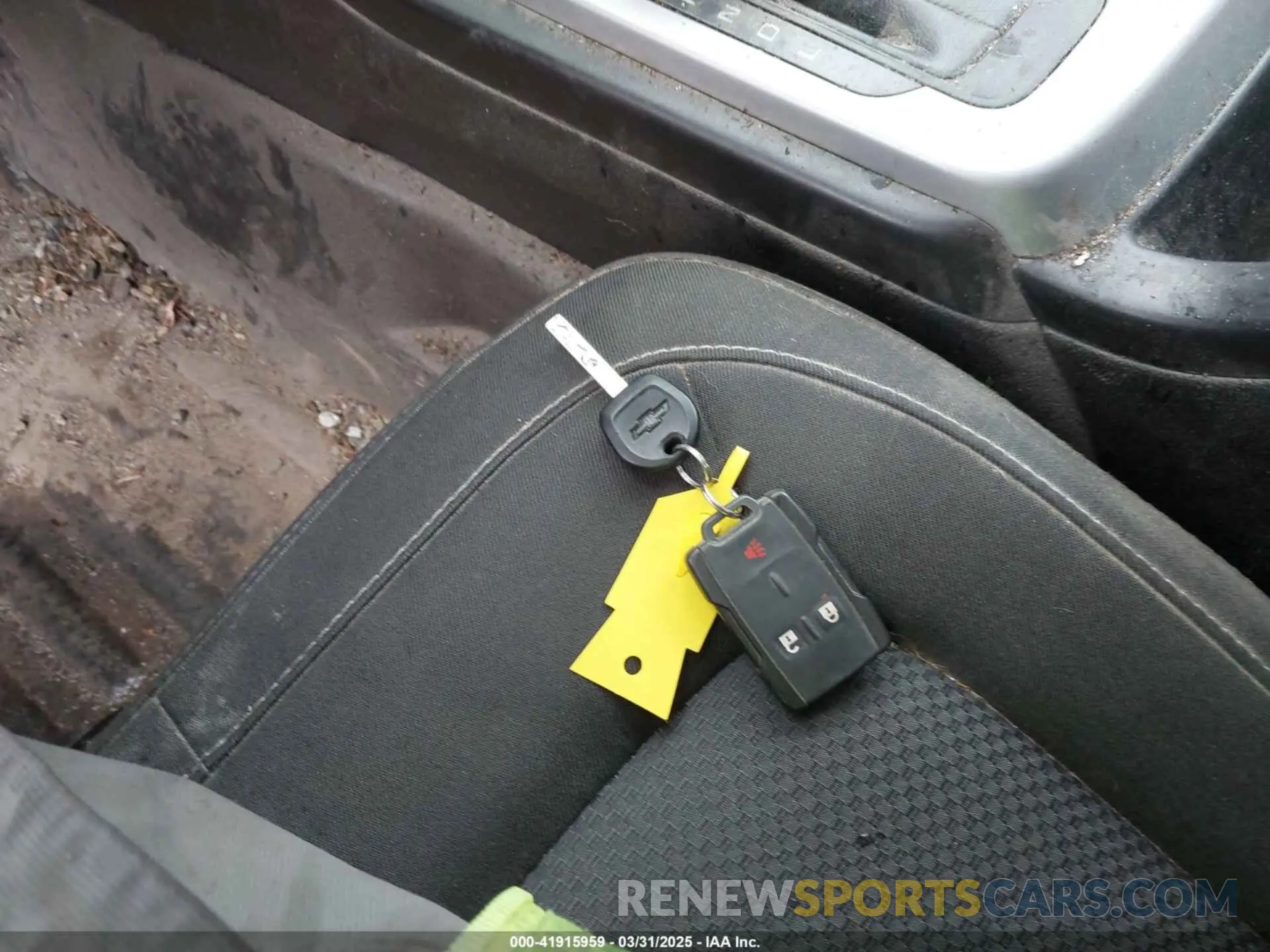 11 Photograph of a damaged car 1GCHTCEA8N1198468 CHEVROLET COLORADO 2022