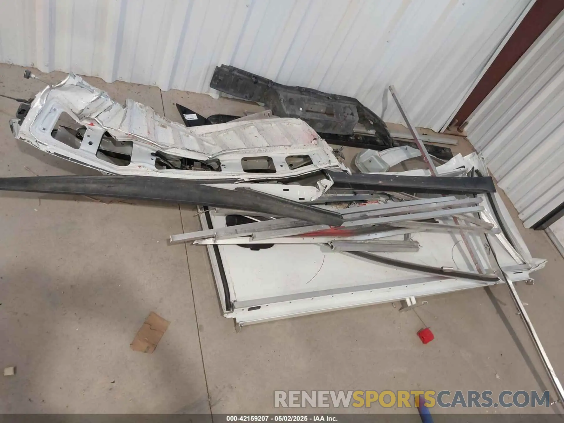 11 Photograph of a damaged car 1GCHTCEAXN1115994 CHEVROLET COLORADO 2022