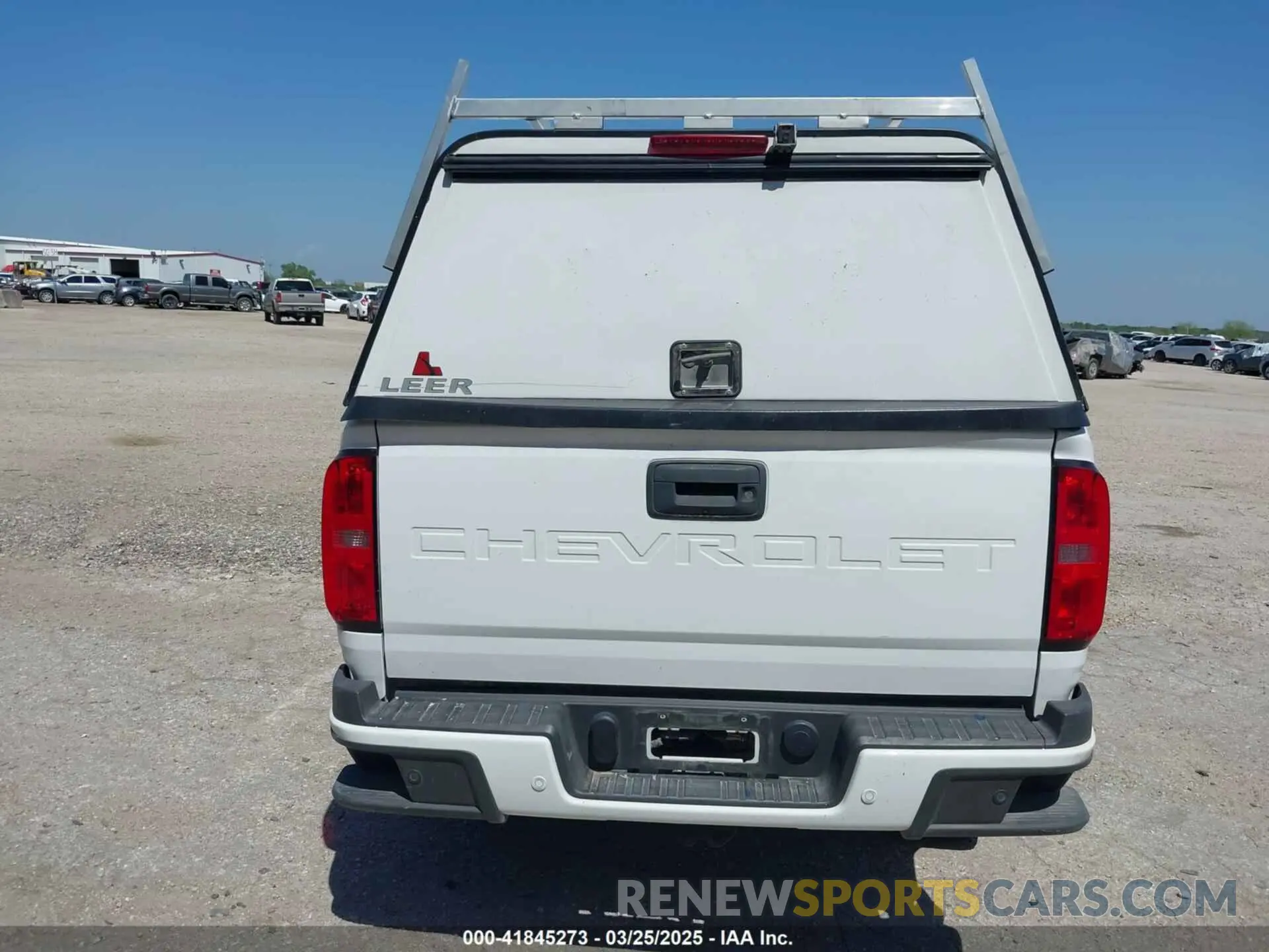 16 Photograph of a damaged car 1GCHTCEN5N1152745 CHEVROLET COLORADO 2022