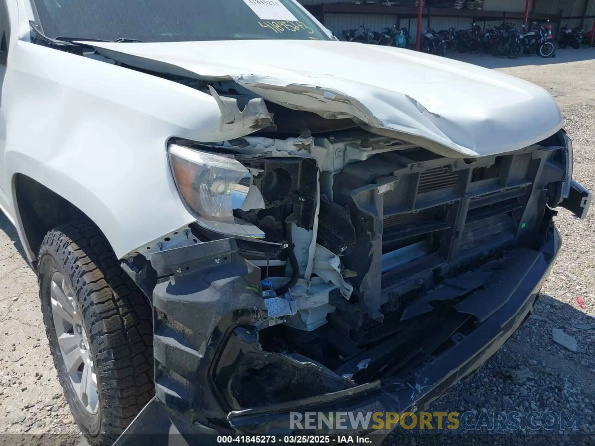 19 Photograph of a damaged car 1GCHTCEN5N1152745 CHEVROLET COLORADO 2022