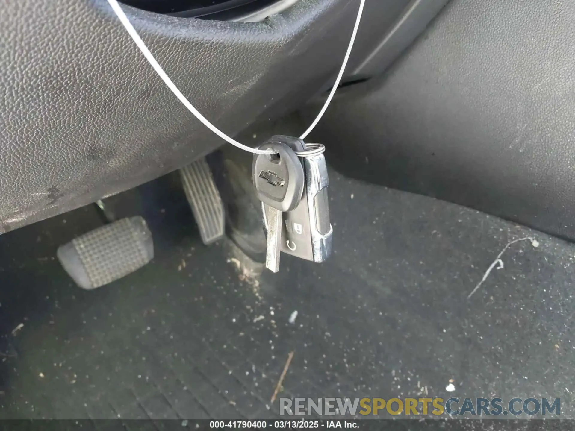 11 Photograph of a damaged car 1GCHTDEN2N1198149 CHEVROLET COLORADO 2022