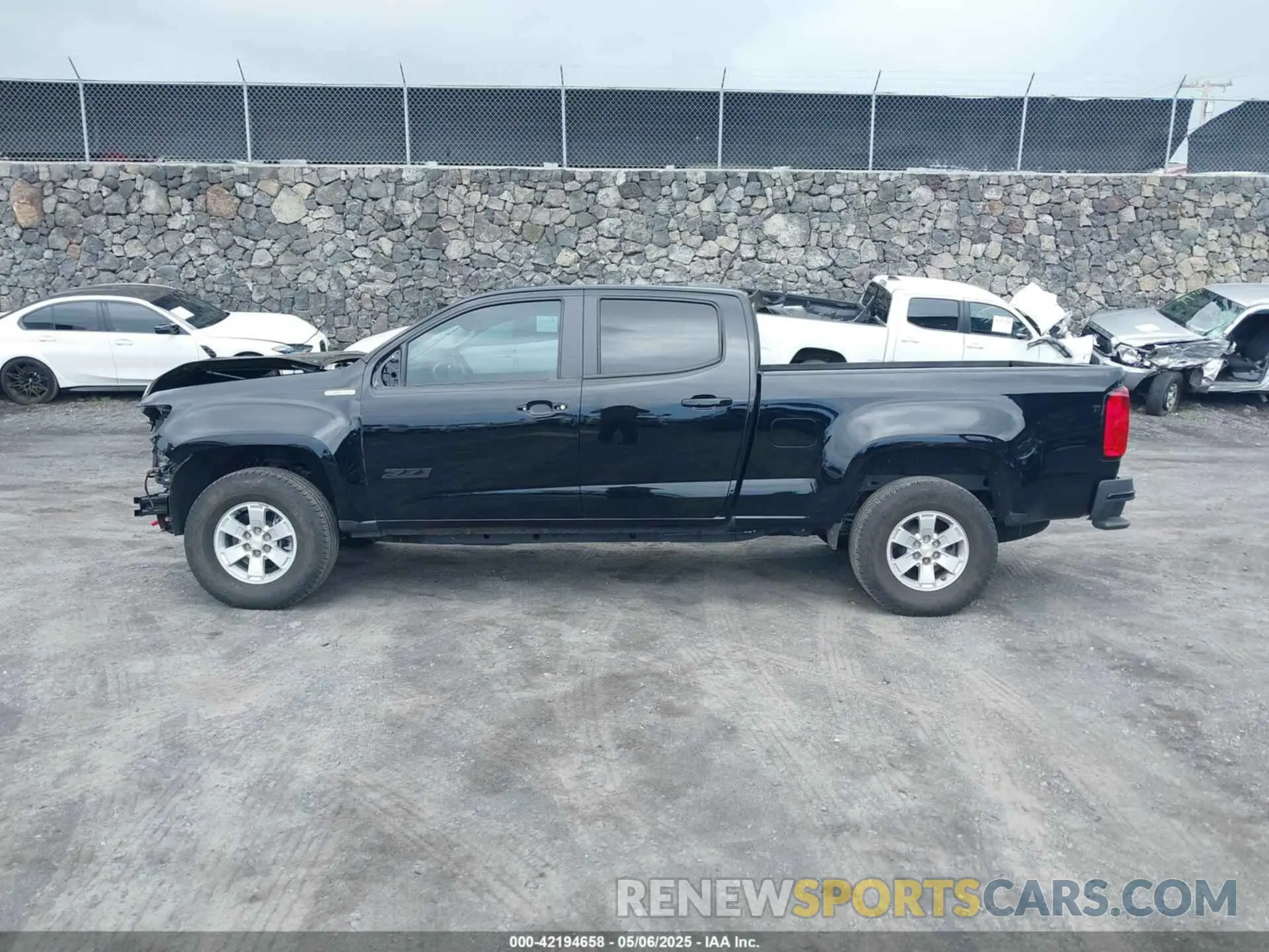 15 Photograph of a damaged car 1GCPTDE17N1130387 CHEVROLET COLORADO 2022