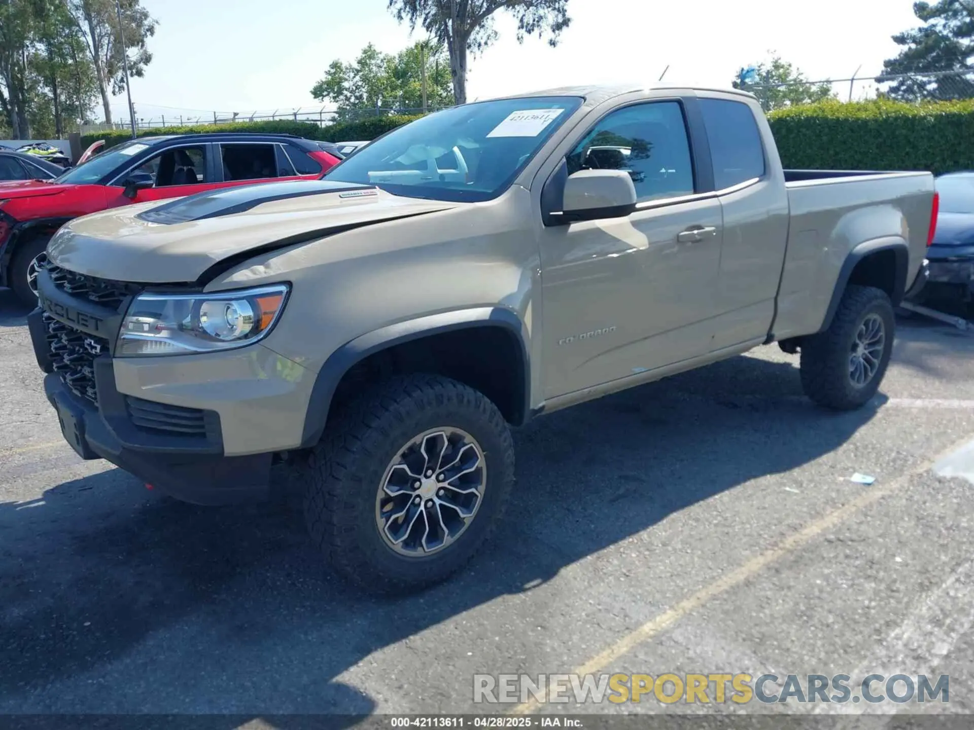 2 Photograph of a damaged car 1GCRTEE19N1204469 CHEVROLET COLORADO 2022