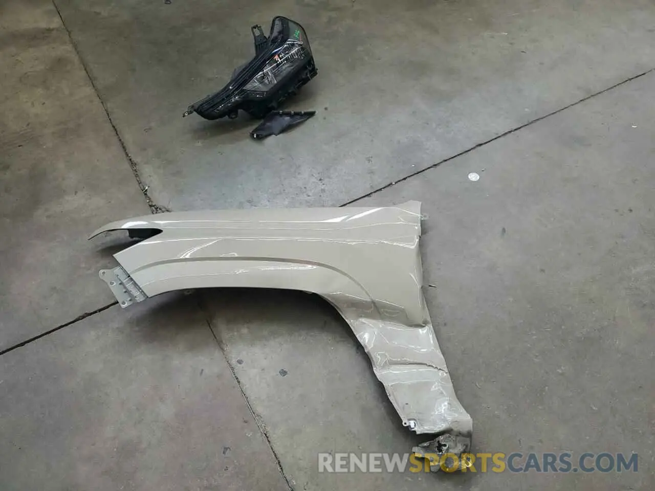 12 Photograph of a damaged car 1GCGSBEC1P1262802 CHEVROLET COLORADO 2023