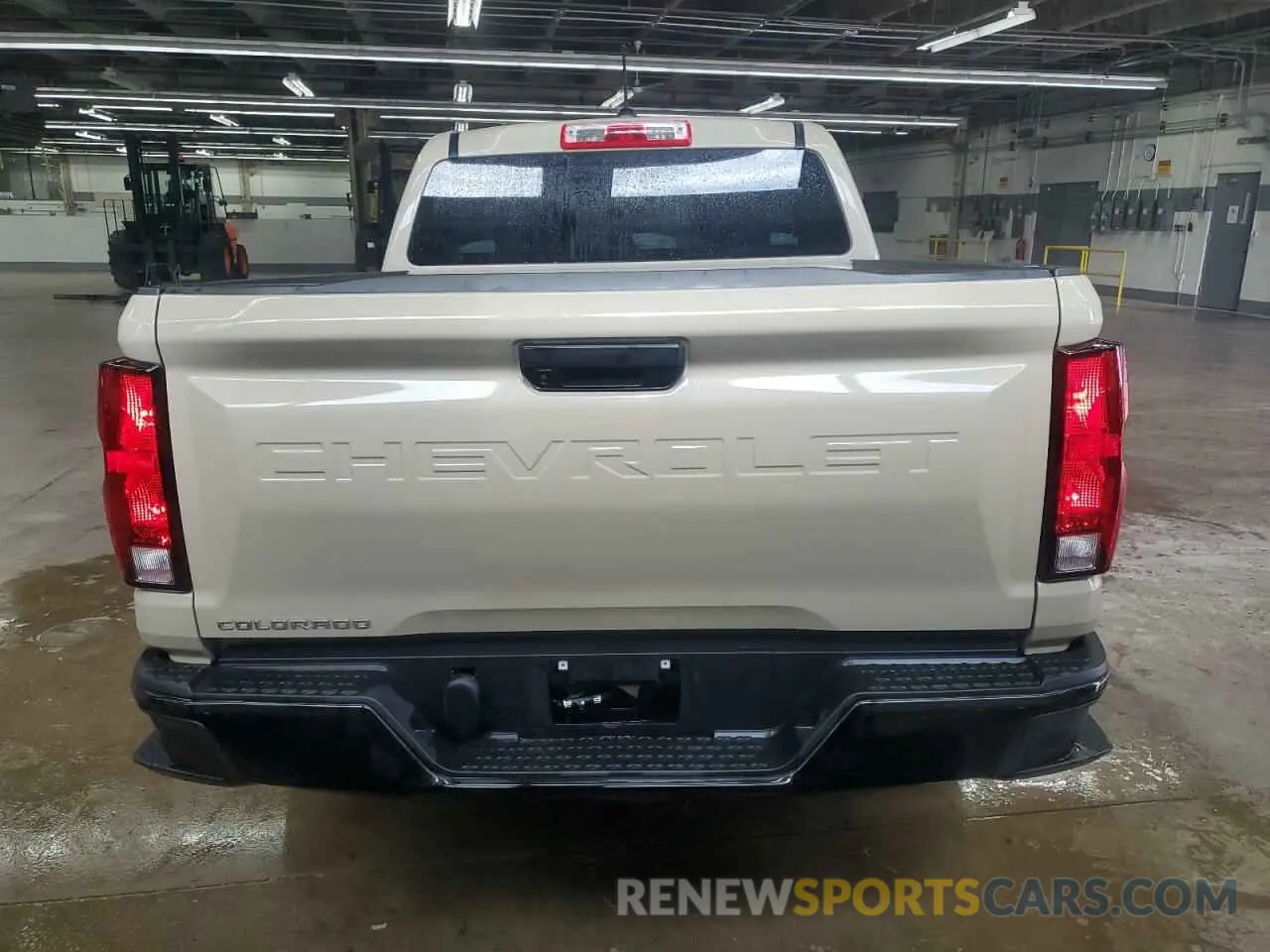 6 Photograph of a damaged car 1GCGSBEC1P1262802 CHEVROLET COLORADO 2023