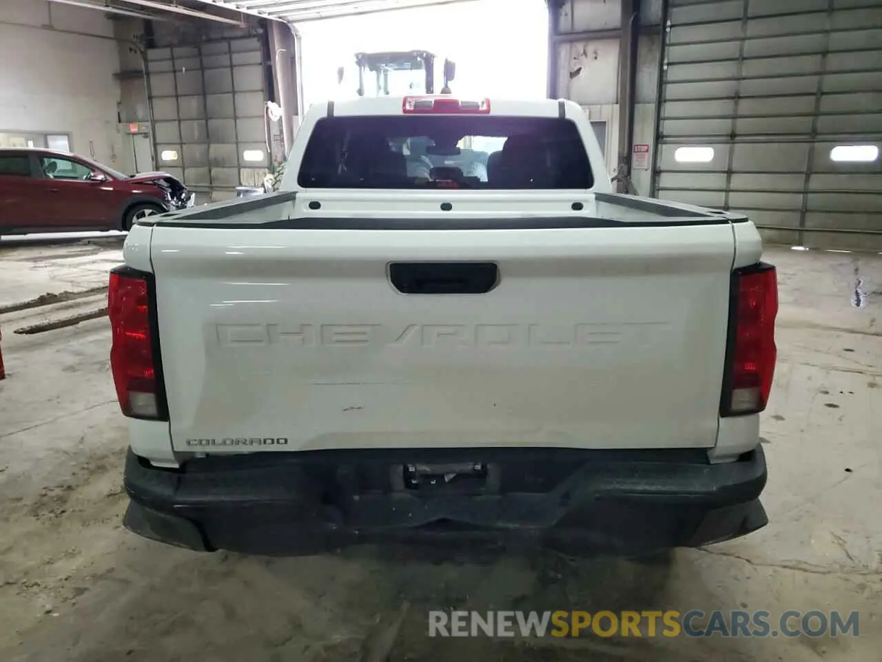 6 Photograph of a damaged car 1GCGSBEC2P1264171 CHEVROLET COLORADO 2023