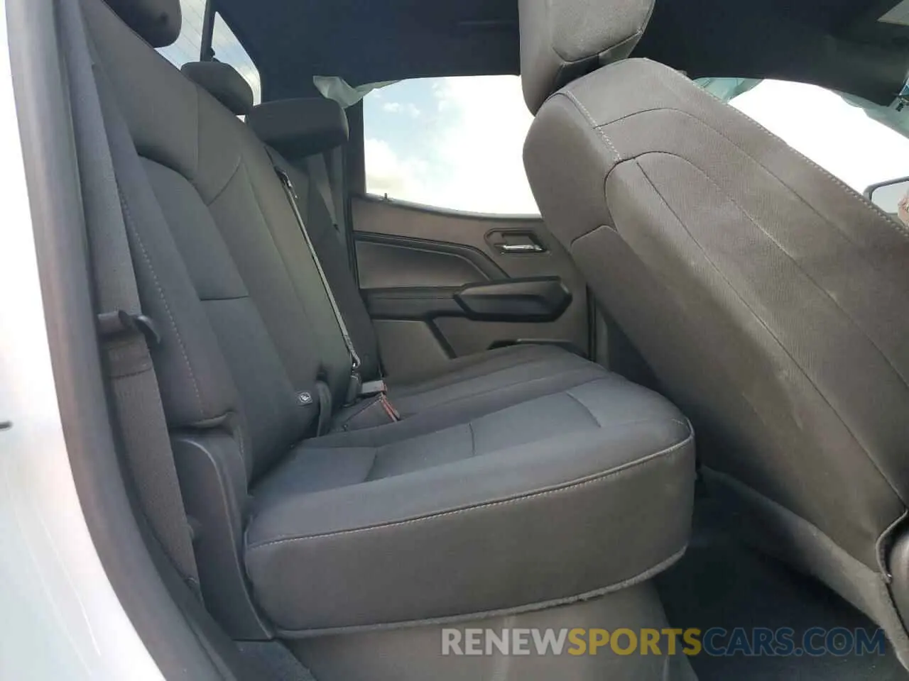 10 Photograph of a damaged car 1GCGSBEC8P1134119 CHEVROLET COLORADO 2023