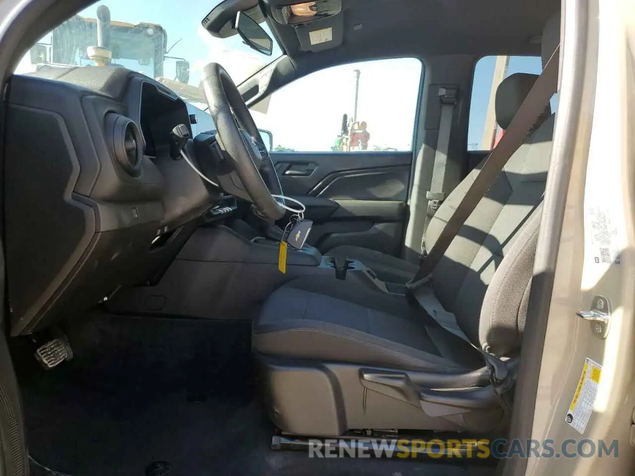 7 Photograph of a damaged car 1GCGSBEC8P1260447 CHEVROLET COLORADO 2023