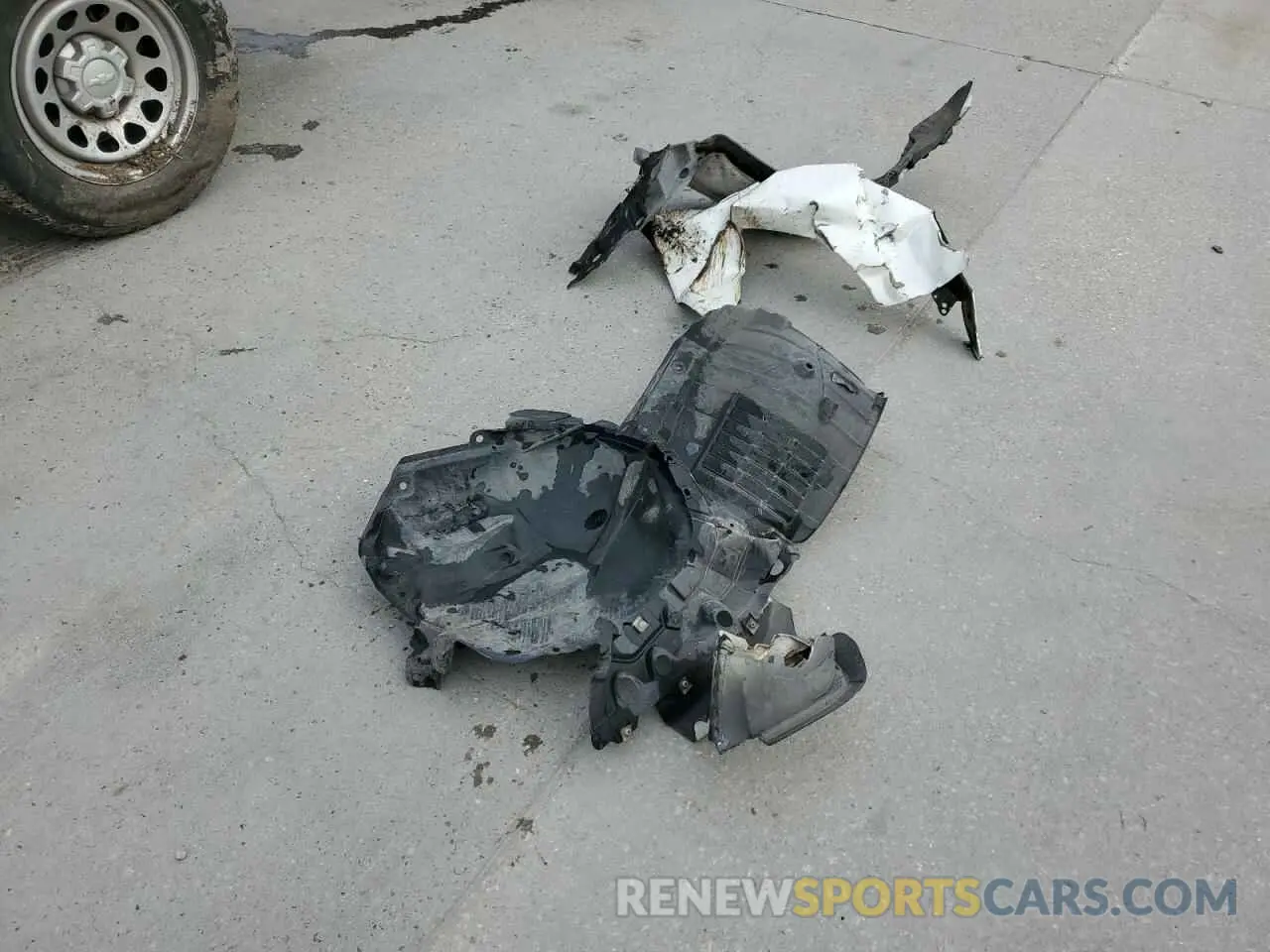 13 Photograph of a damaged car 1GCGSBECXP1207295 CHEVROLET COLORADO 2023