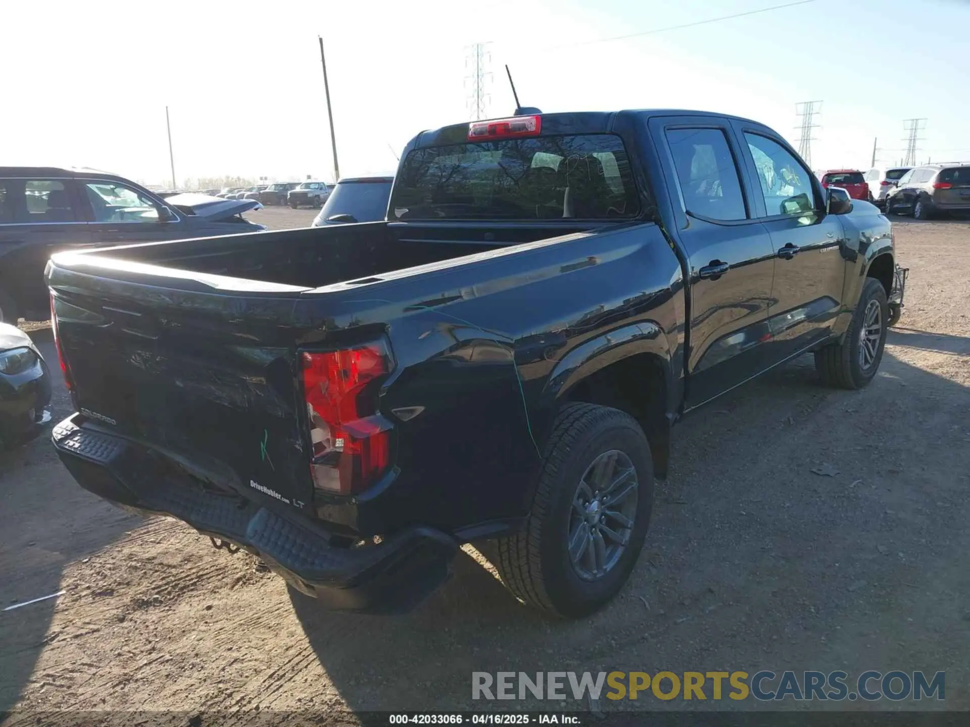 4 Photograph of a damaged car 1GCGSCEC1P1237372 CHEVROLET COLORADO 2023