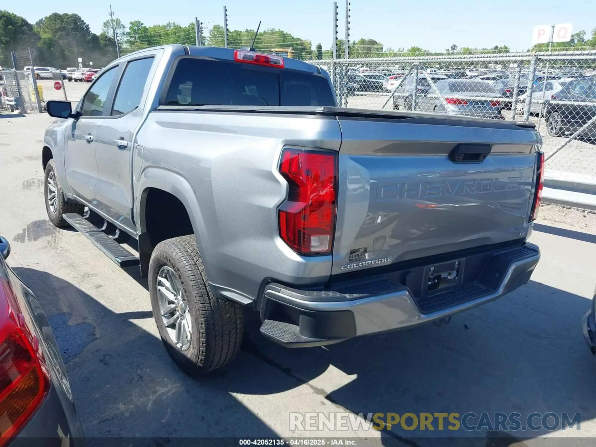 3 Photograph of a damaged car 1GCGSCEC8P1219709 CHEVROLET COLORADO 2023