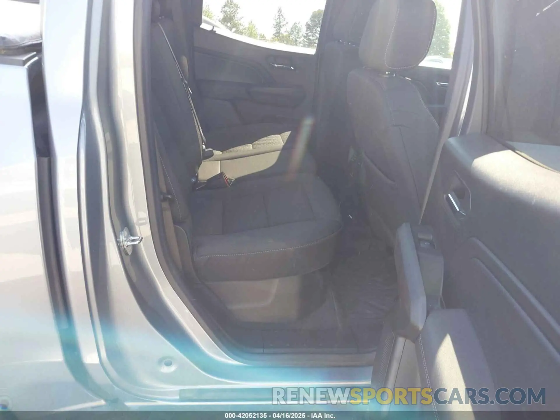 8 Photograph of a damaged car 1GCGSCEC8P1219709 CHEVROLET COLORADO 2023