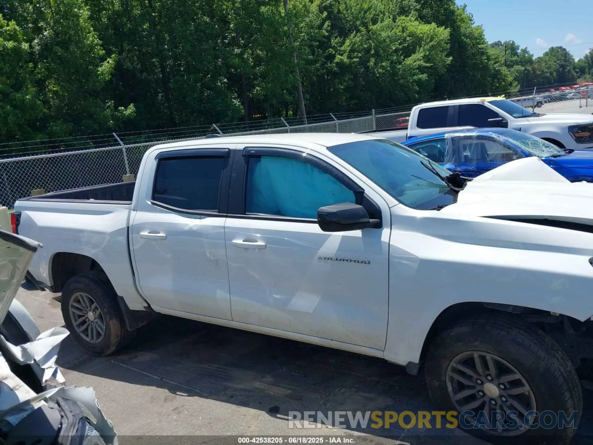 13 Photograph of a damaged car 1GCGSCECXP1206427 CHEVROLET COLORADO 2023