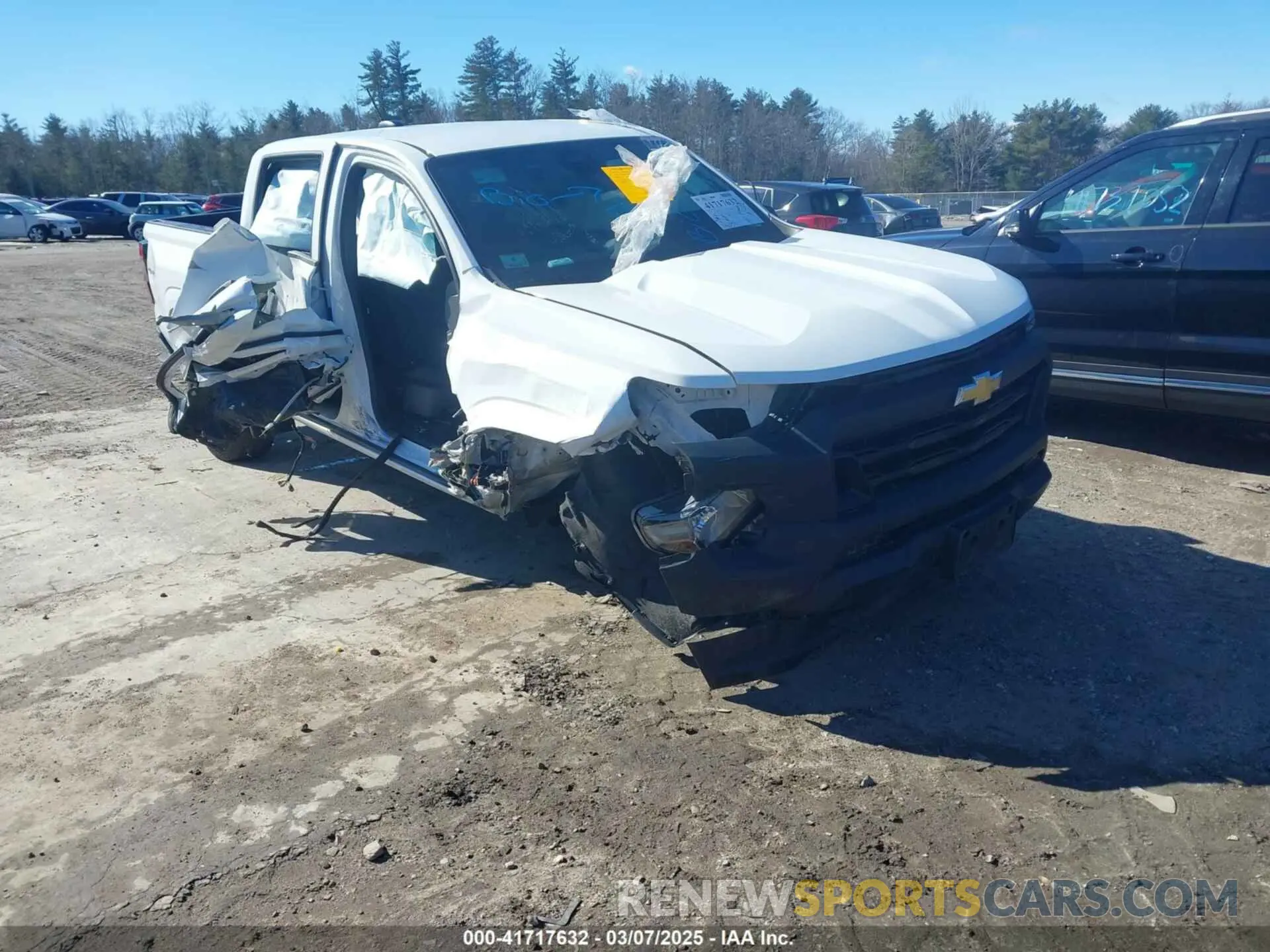 1 Photograph of a damaged car 1GCGTBEC1P1183966 CHEVROLET COLORADO 2023