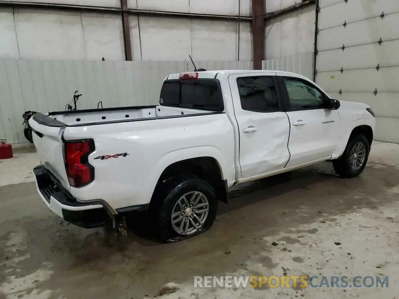 3 Photograph of a damaged car 1GCGTCEC6P1226946 CHEVROLET COLORADO 2023