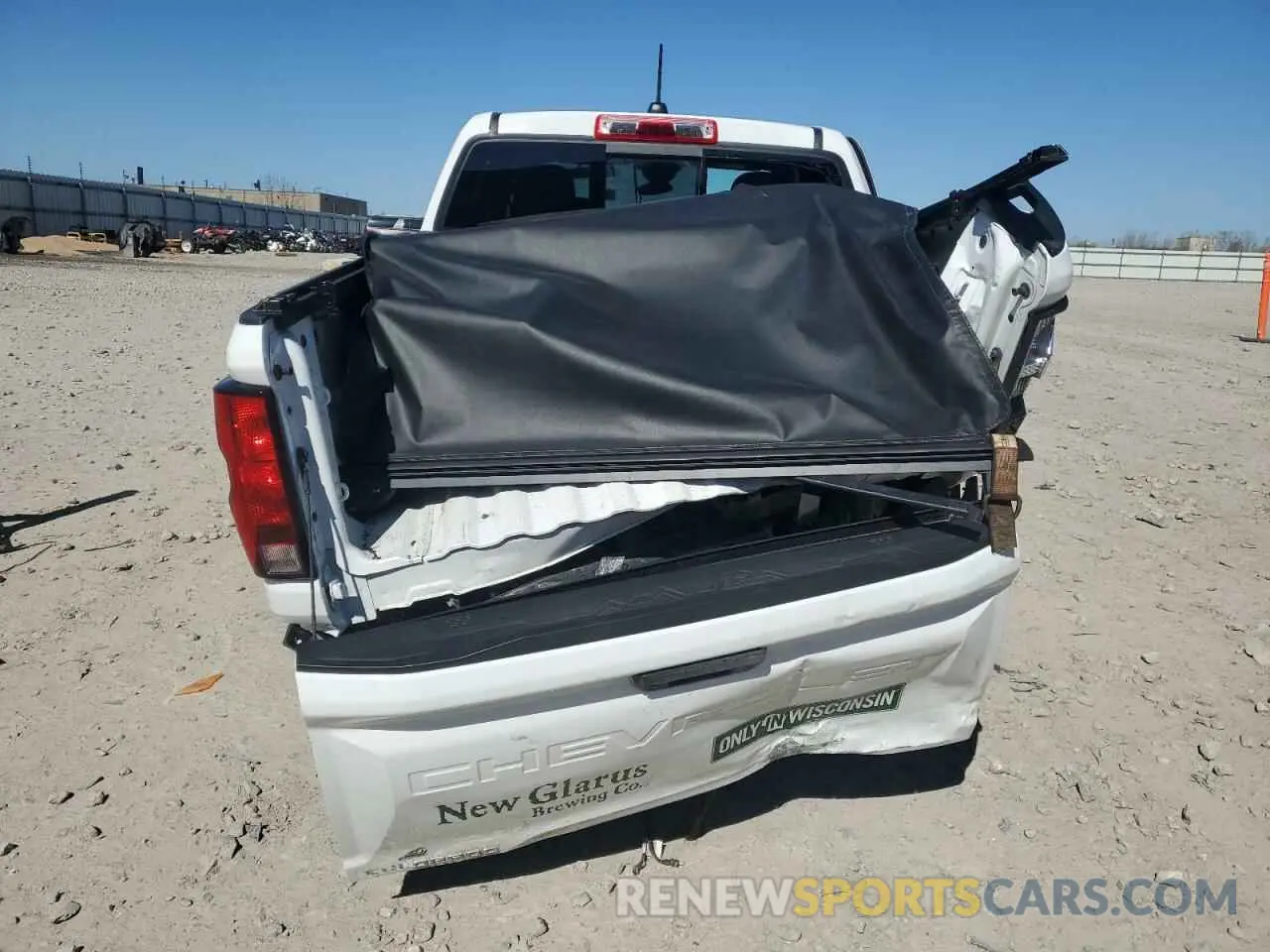 6 Photograph of a damaged car 1GCPSBEK8P1166141 CHEVROLET COLORADO 2023