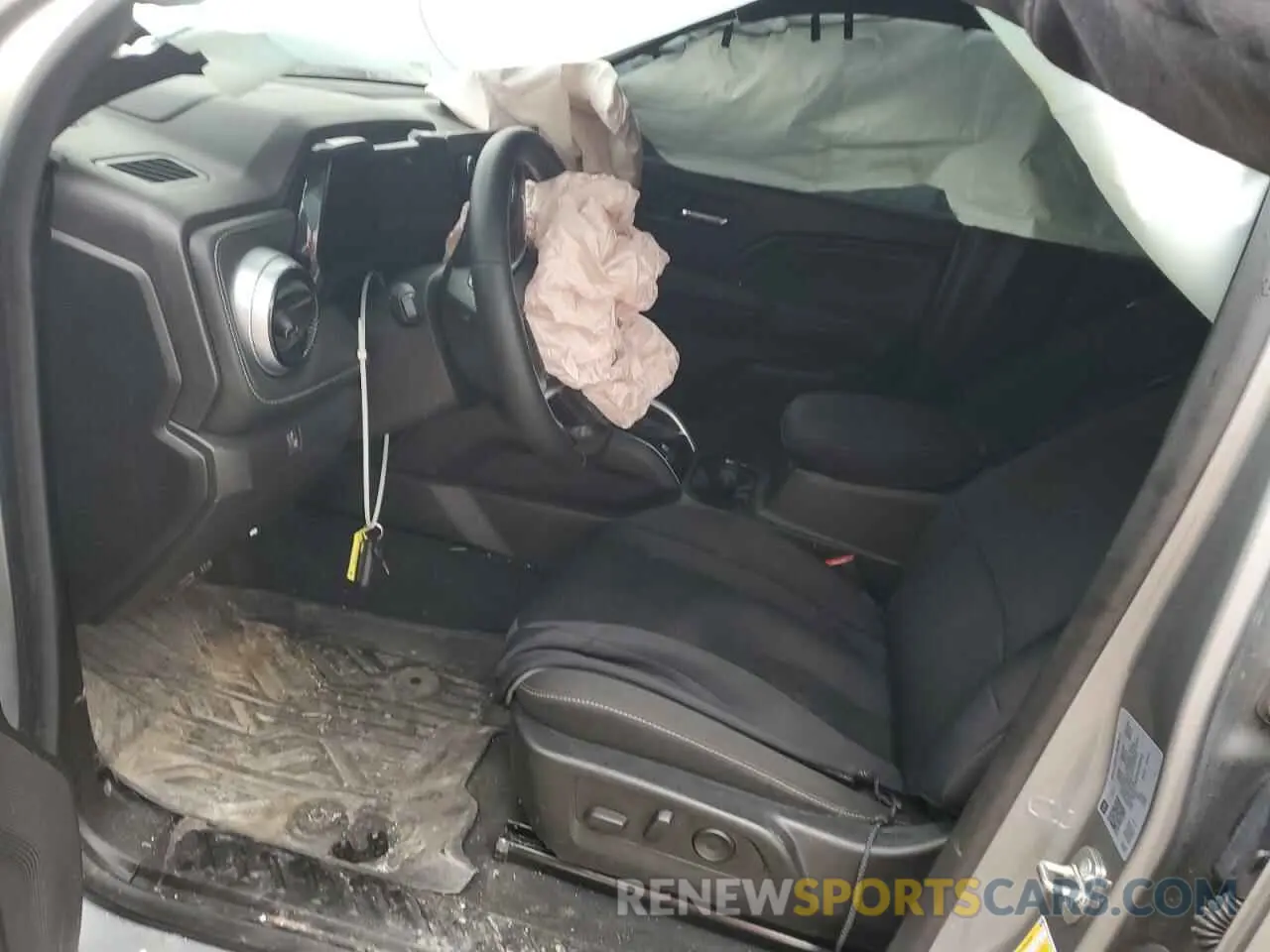 7 Photograph of a damaged car 1GCPSCEK2P1232513 CHEVROLET COLORADO 2023