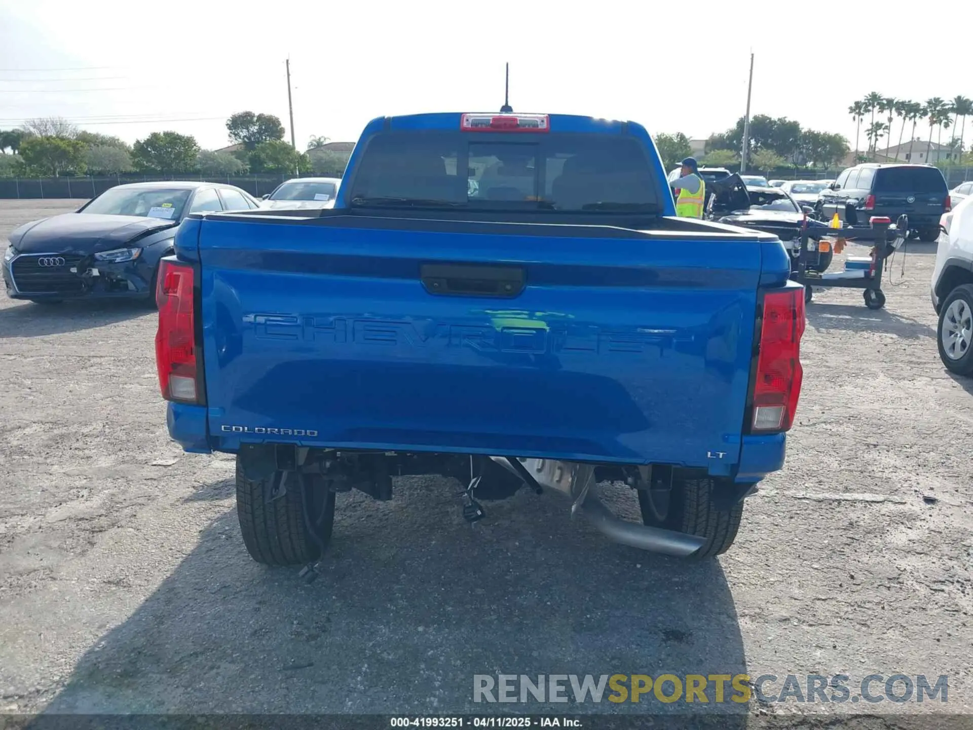 17 Photograph of a damaged car 1GCPSCEK8P1198741 CHEVROLET COLORADO 2023