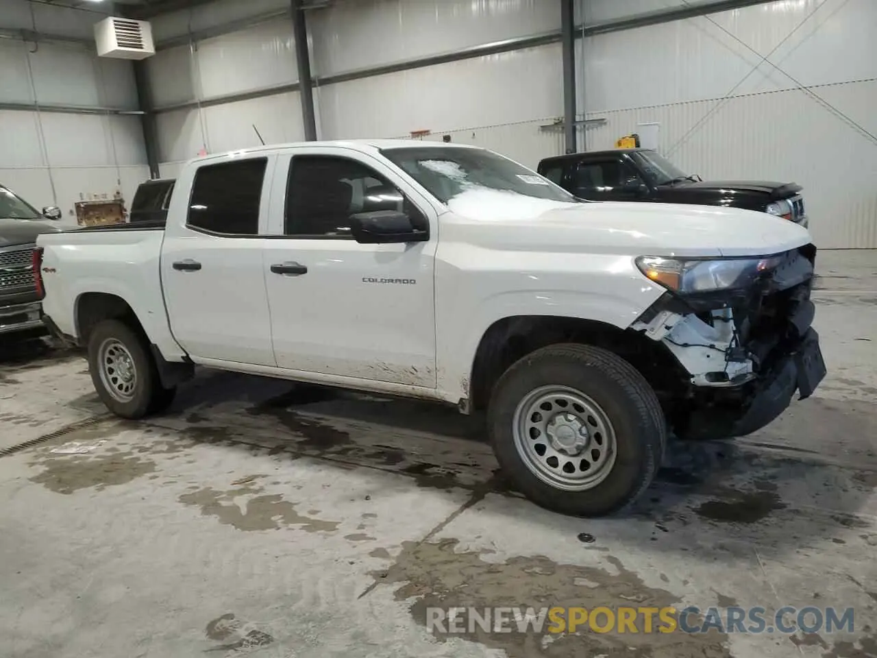 4 Photograph of a damaged car 1GCPTBEK6P1164370 CHEVROLET COLORADO 2023