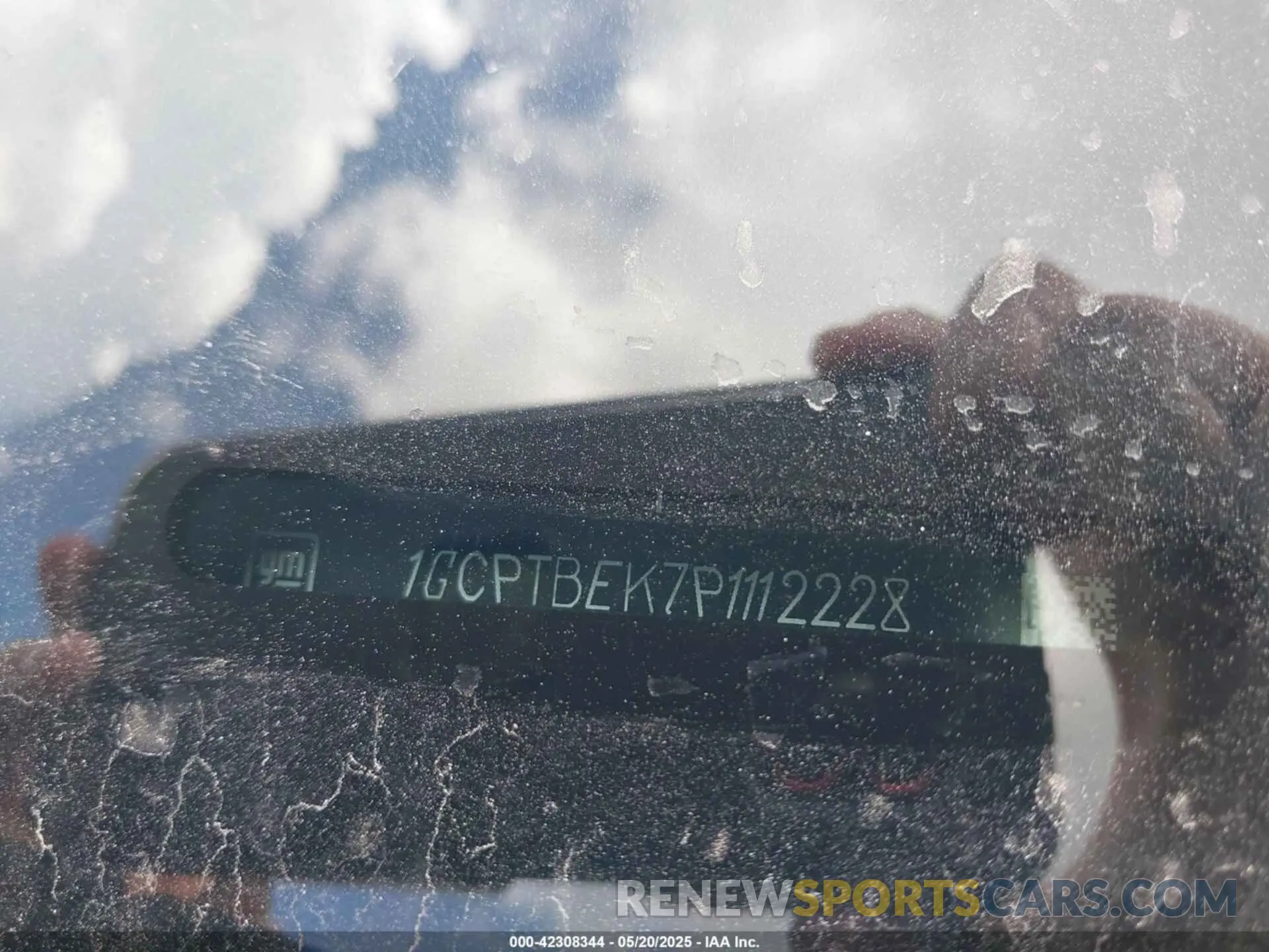 9 Photograph of a damaged car 1GCPTBEK7P1112228 CHEVROLET COLORADO 2023