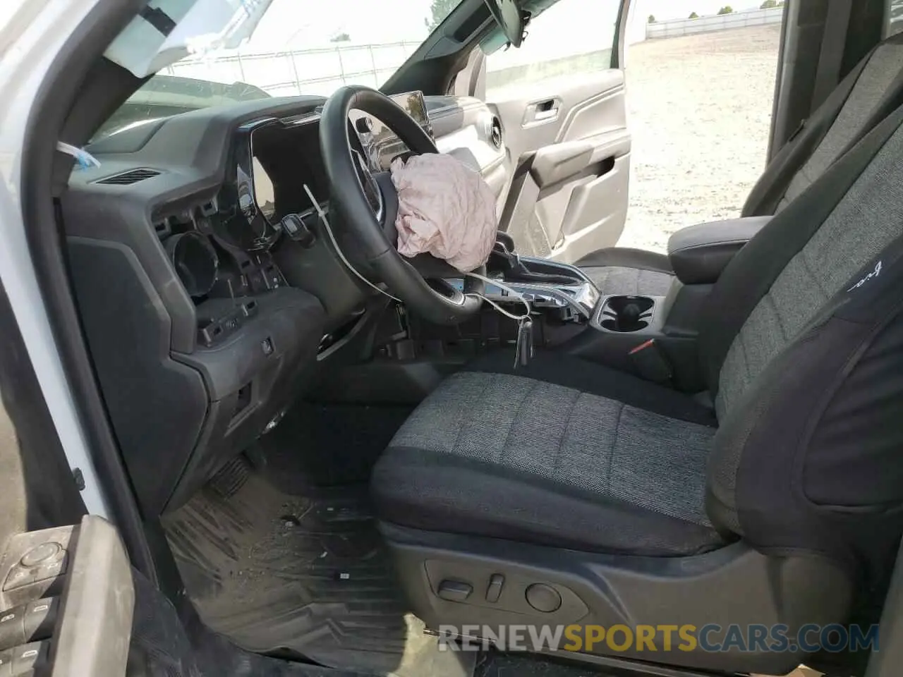 7 Photograph of a damaged car 1GCPTCEK1P1170261 CHEVROLET COLORADO 2023