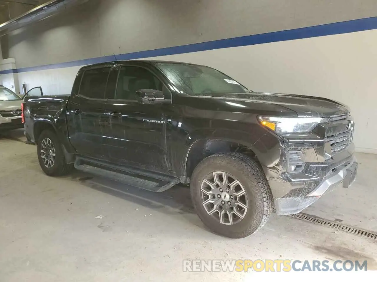 4 Photograph of a damaged car 1GCPTDEK1P1140263 CHEVROLET COLORADO 2023