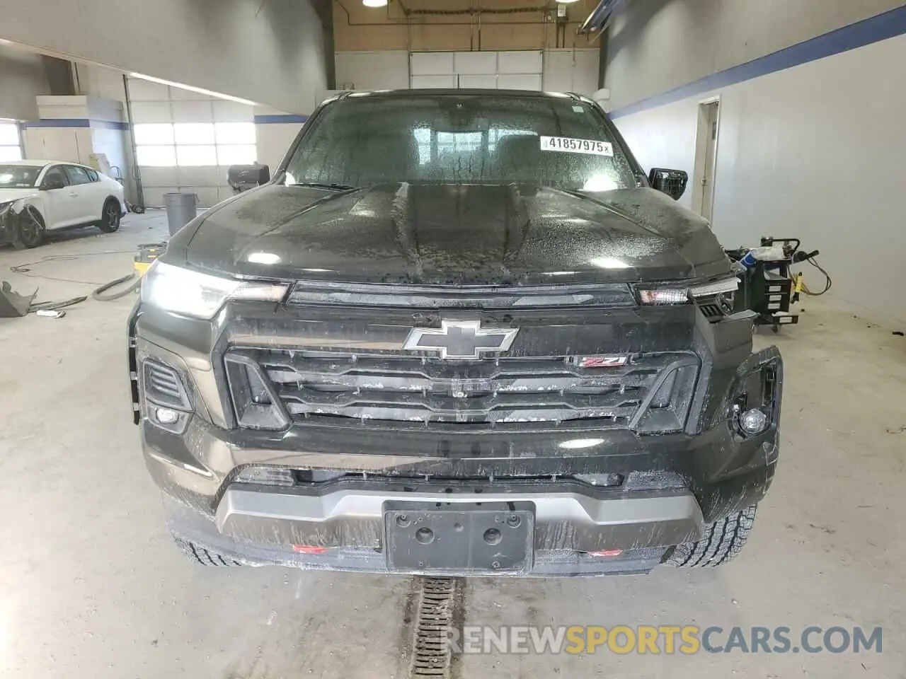 5 Photograph of a damaged car 1GCPTDEK1P1140263 CHEVROLET COLORADO 2023