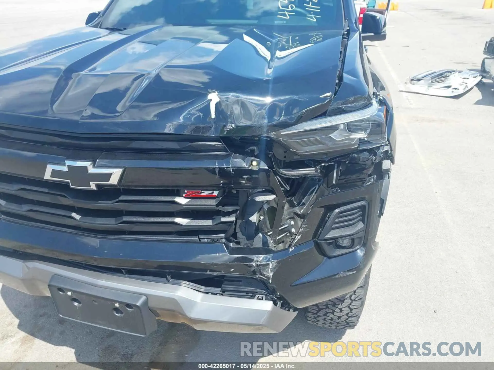 6 Photograph of a damaged car 1GCPTDEK1P1209999 CHEVROLET COLORADO 2023