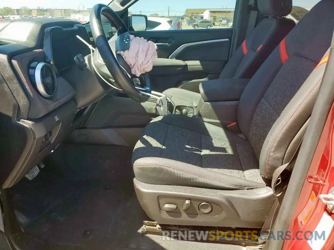 7 Photograph of a damaged car 1GCPTDEK3P1187987 CHEVROLET COLORADO 2023