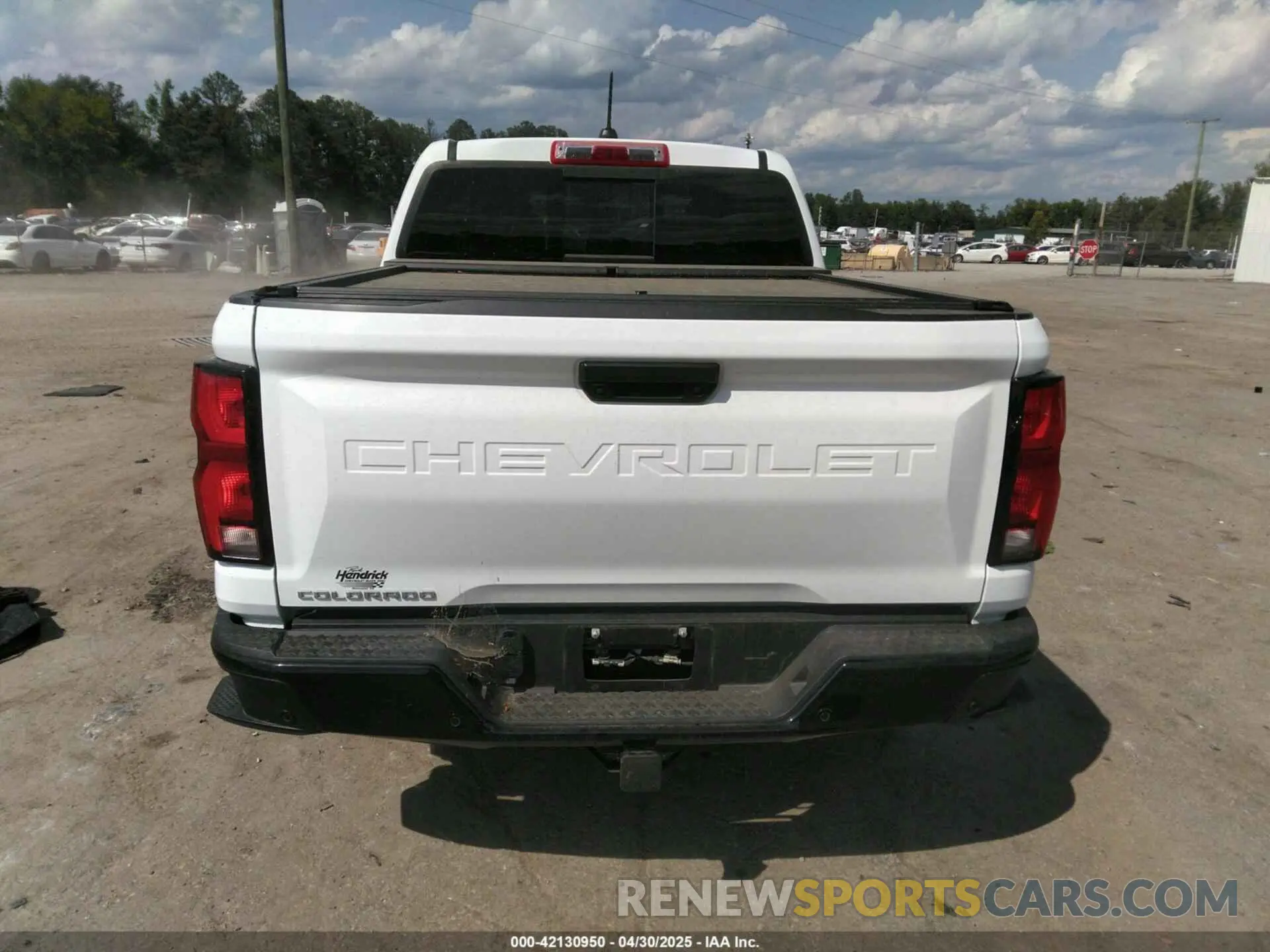 16 Photograph of a damaged car 1GCPTDEK4P1249624 CHEVROLET COLORADO 2023