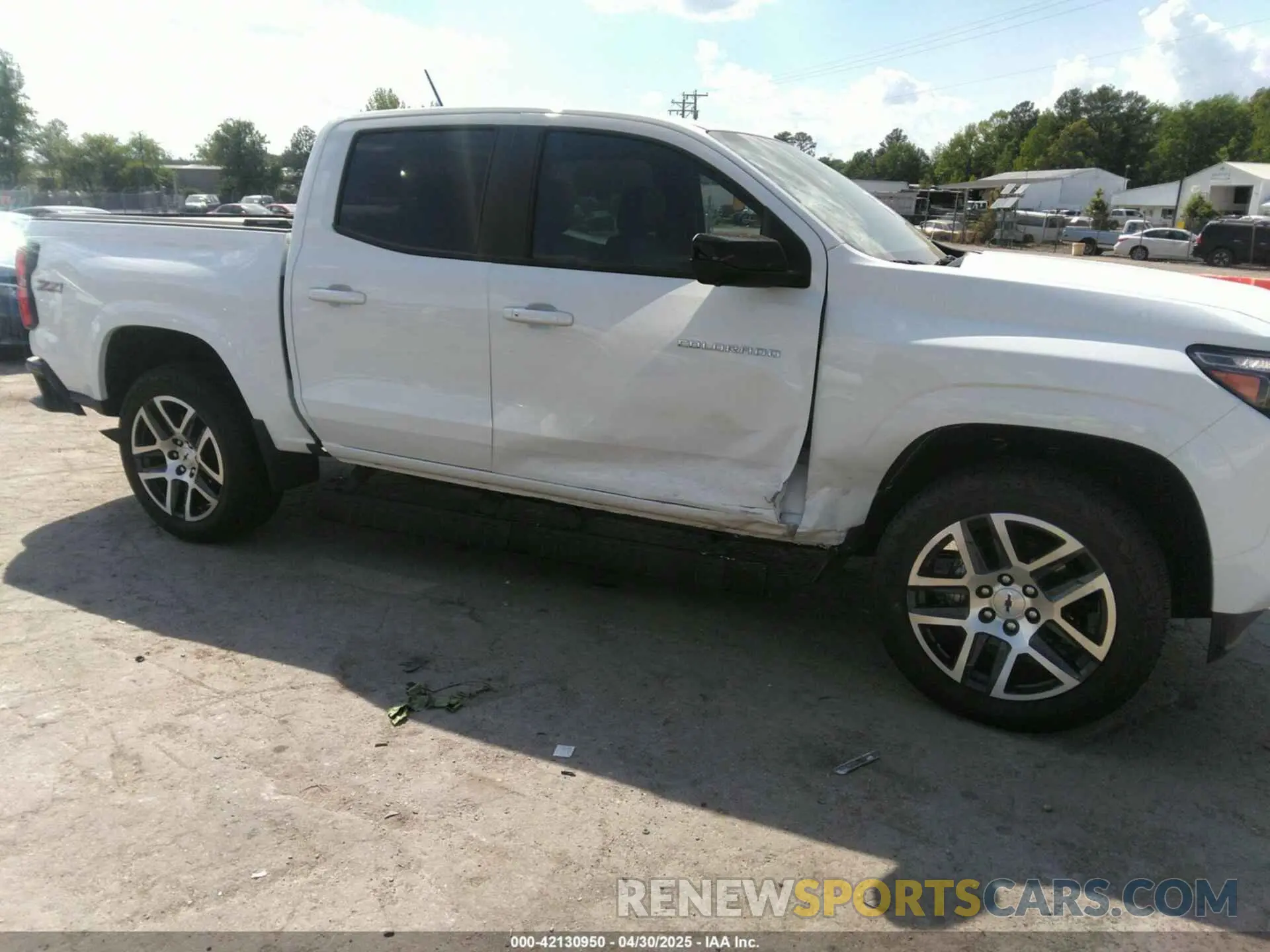 6 Photograph of a damaged car 1GCPTDEK4P1249624 CHEVROLET COLORADO 2023