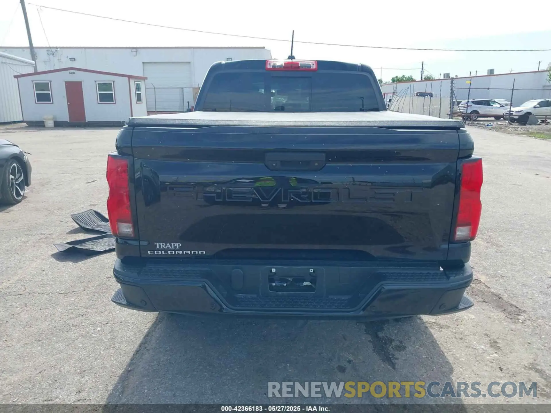 16 Photograph of a damaged car 1GCPTDEK5P1130318 CHEVROLET COLORADO 2023