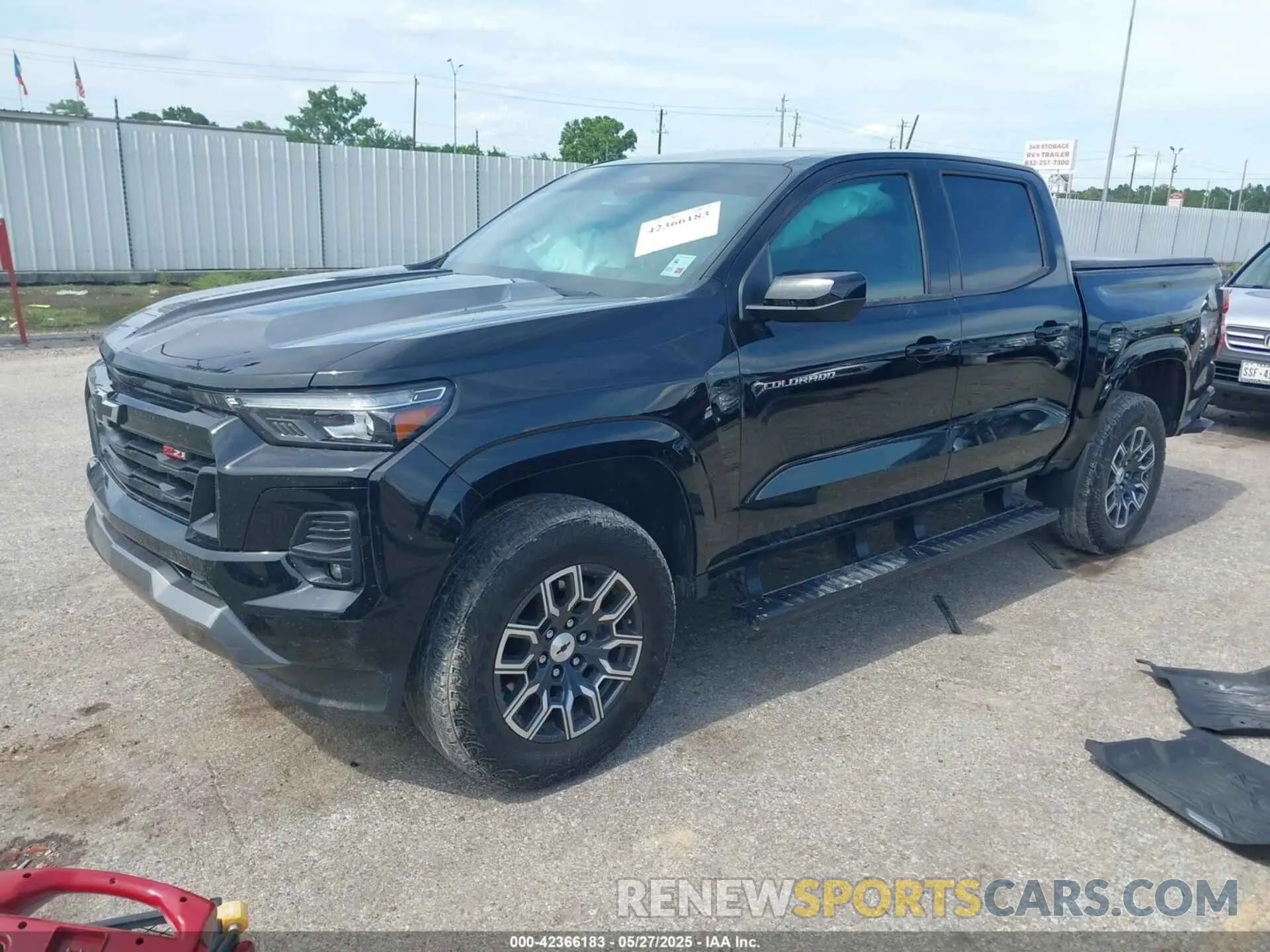 2 Photograph of a damaged car 1GCPTDEK5P1130318 CHEVROLET COLORADO 2023