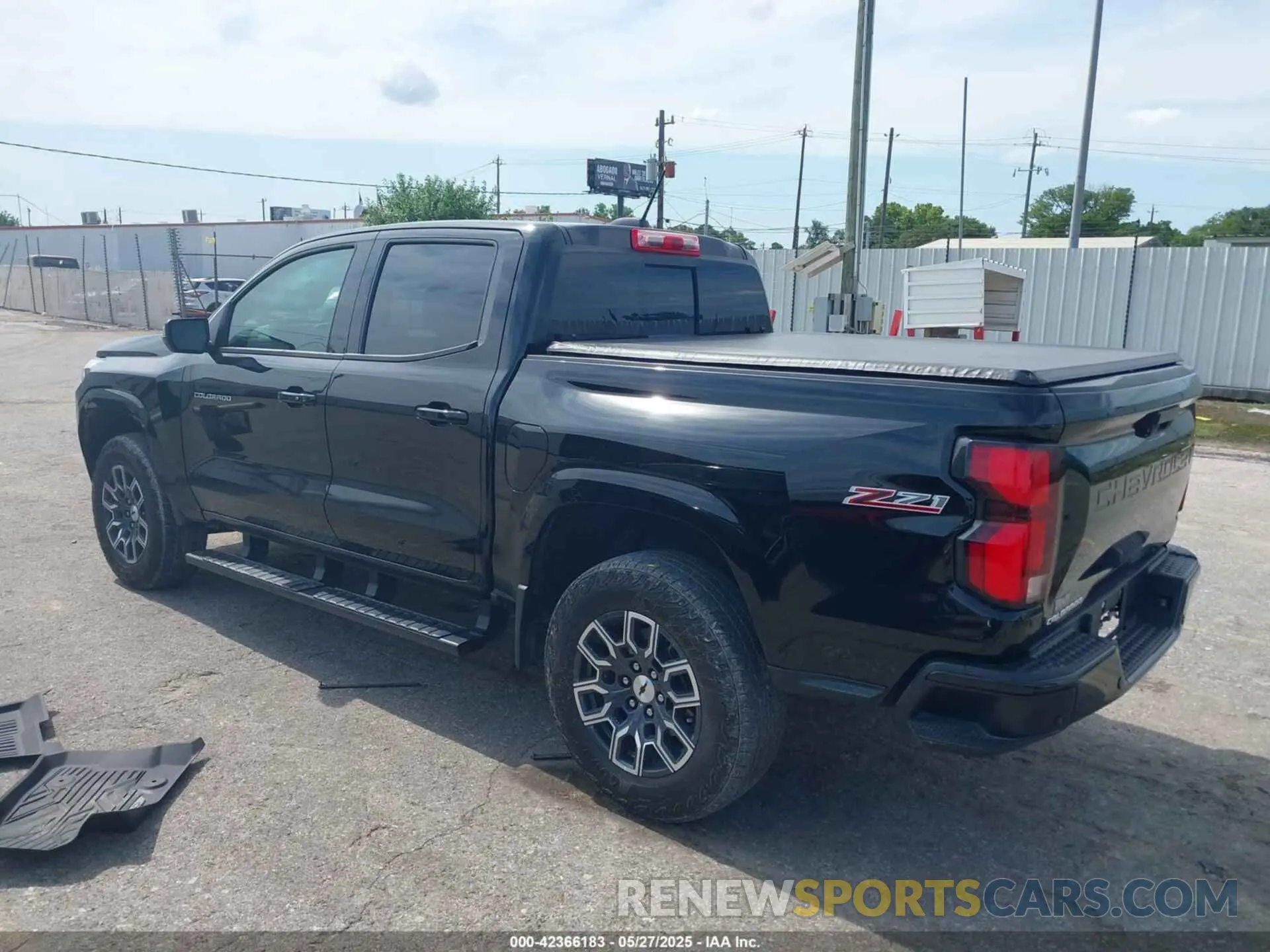 3 Photograph of a damaged car 1GCPTDEK5P1130318 CHEVROLET COLORADO 2023