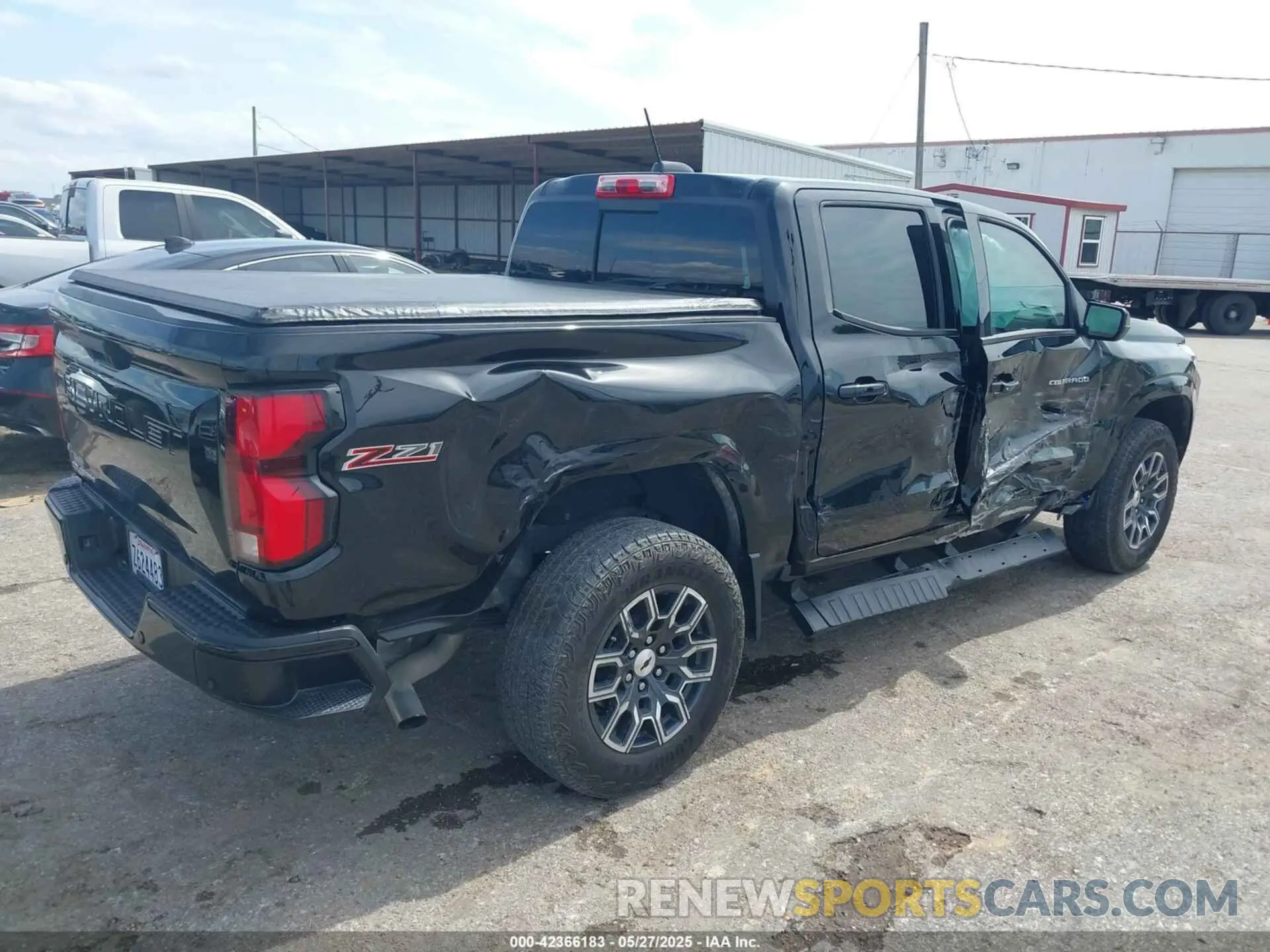 4 Photograph of a damaged car 1GCPTDEK5P1130318 CHEVROLET COLORADO 2023