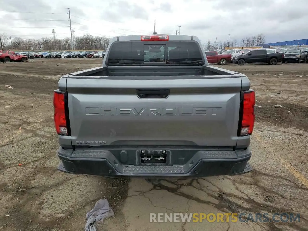 6 Photograph of a damaged car 1GCPTDEK5P1262947 CHEVROLET COLORADO 2023