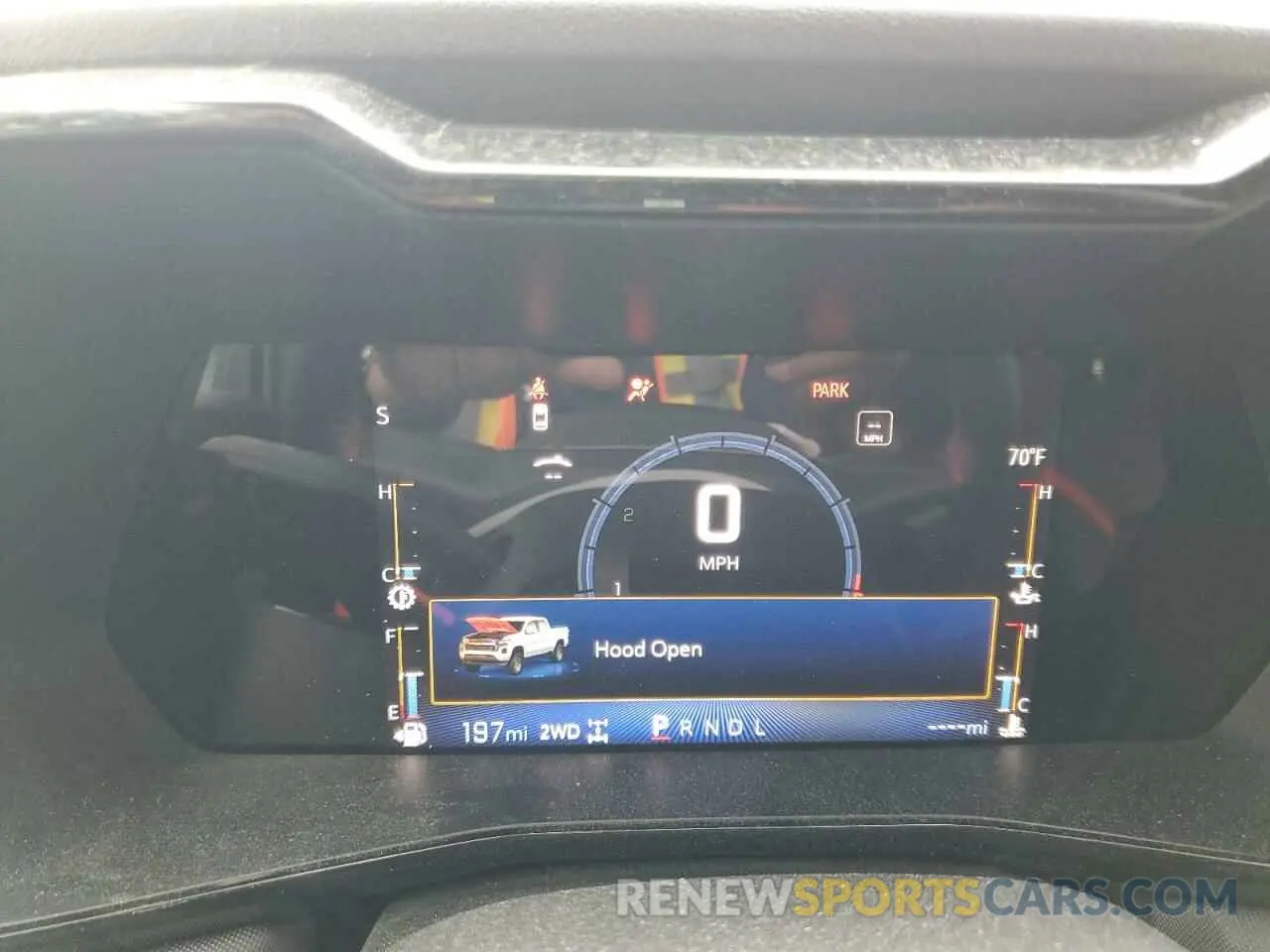 9 Photograph of a damaged car 1GCPTDEK9P1207739 CHEVROLET COLORADO 2023
