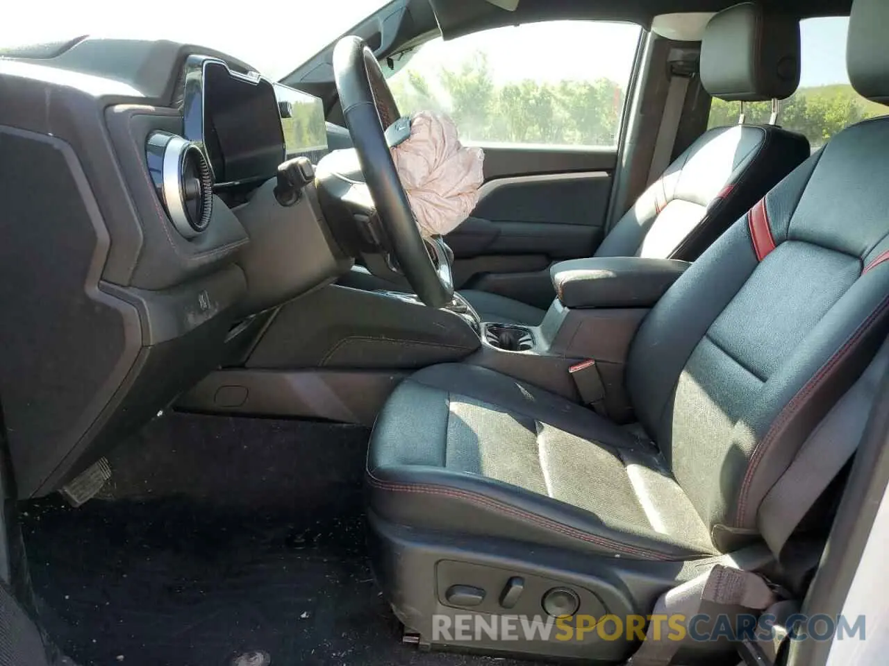 7 Photograph of a damaged car 1GCPTDEK9P1211273 CHEVROLET COLORADO 2023