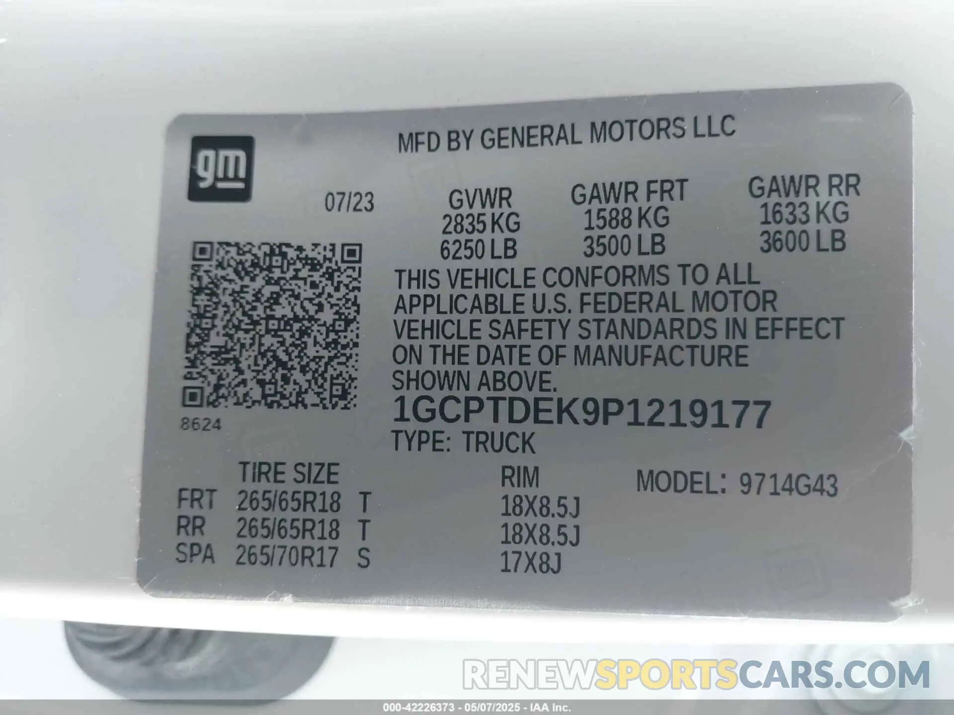 9 Photograph of a damaged car 1GCPTDEK9P1219177 CHEVROLET COLORADO 2023