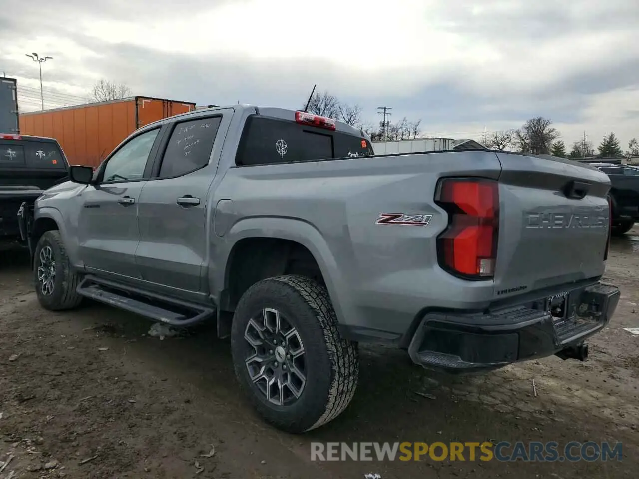 2 Photograph of a damaged car 1GCPTDEKXP1141217 CHEVROLET COLORADO 2023