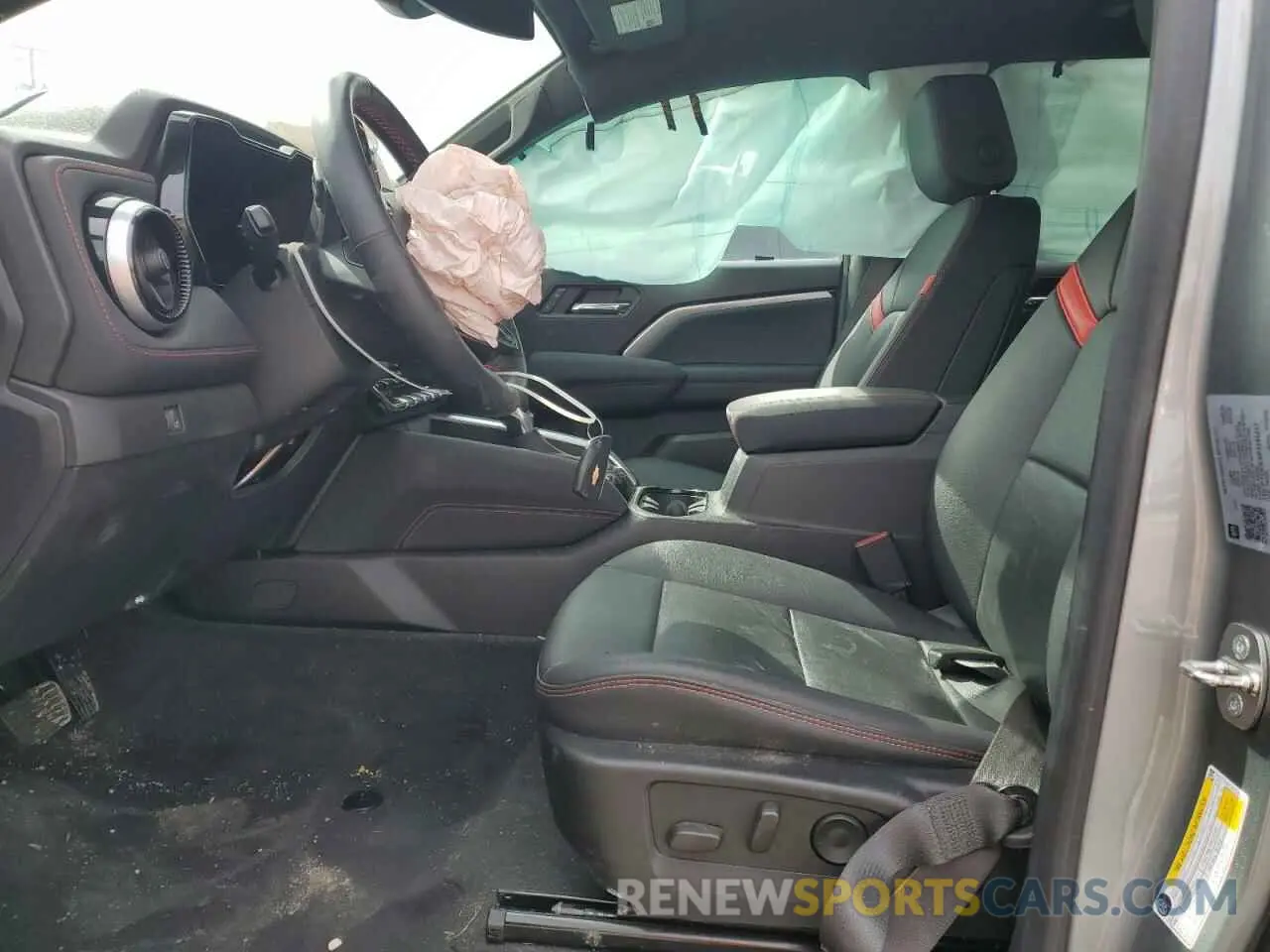 7 Photograph of a damaged car 1GCPTDEKXP1141217 CHEVROLET COLORADO 2023
