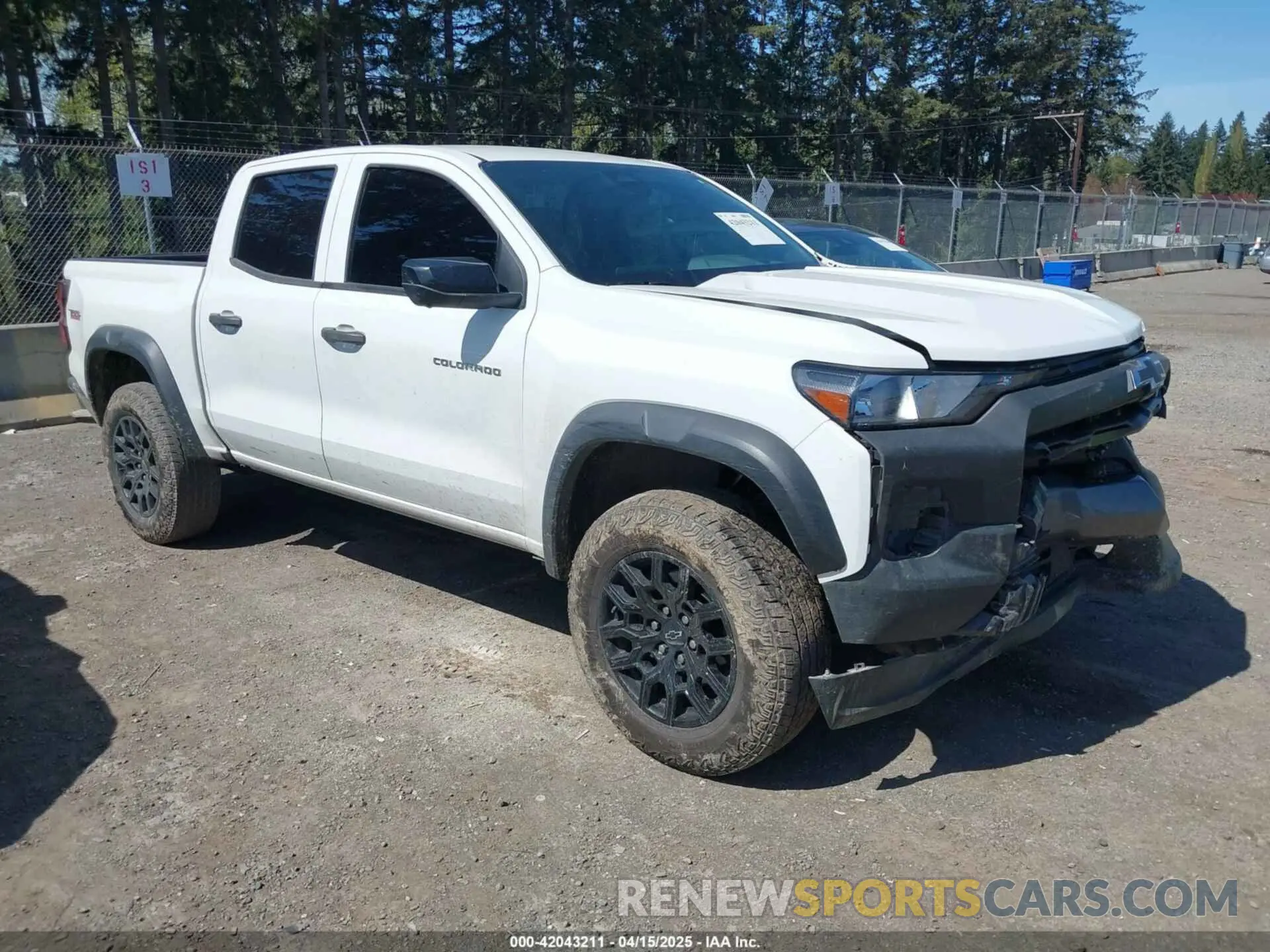 1 Photograph of a damaged car 1GCPTEEK2P1203392 CHEVROLET COLORADO 2023