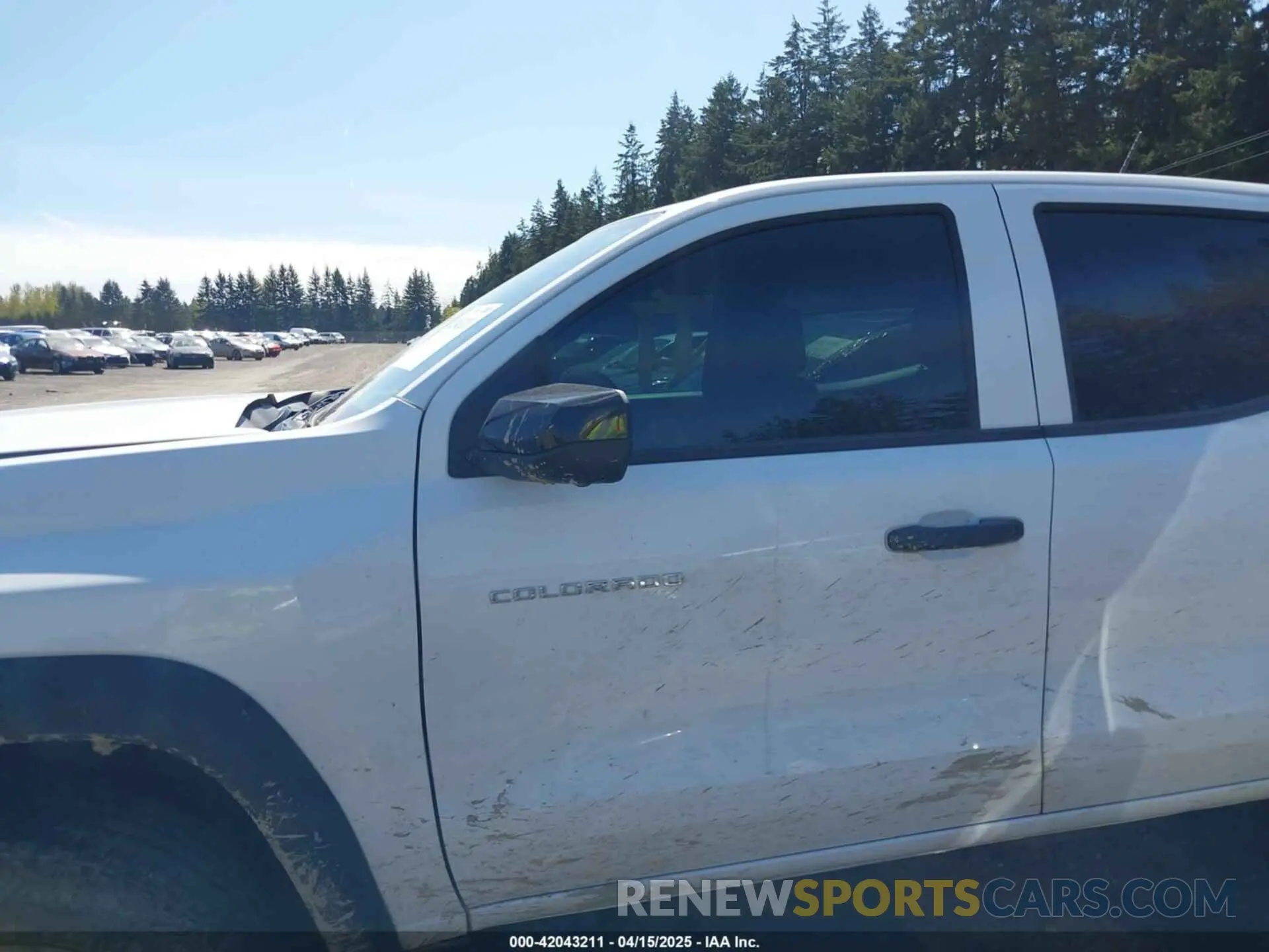 14 Photograph of a damaged car 1GCPTEEK2P1203392 CHEVROLET COLORADO 2023