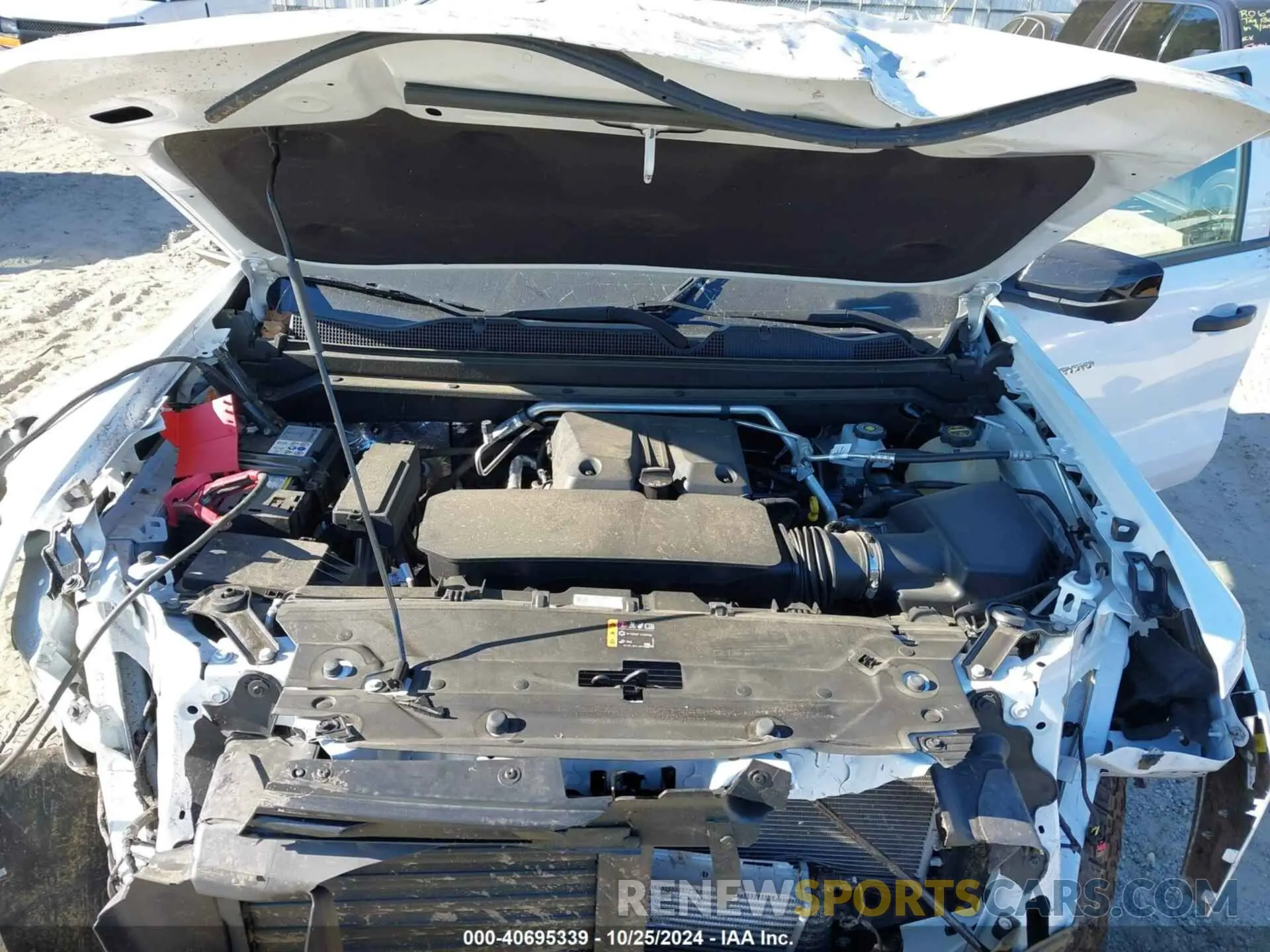 10 Photograph of a damaged car 1GCPTEEK9P1245719 CHEVROLET COLORADO 2023